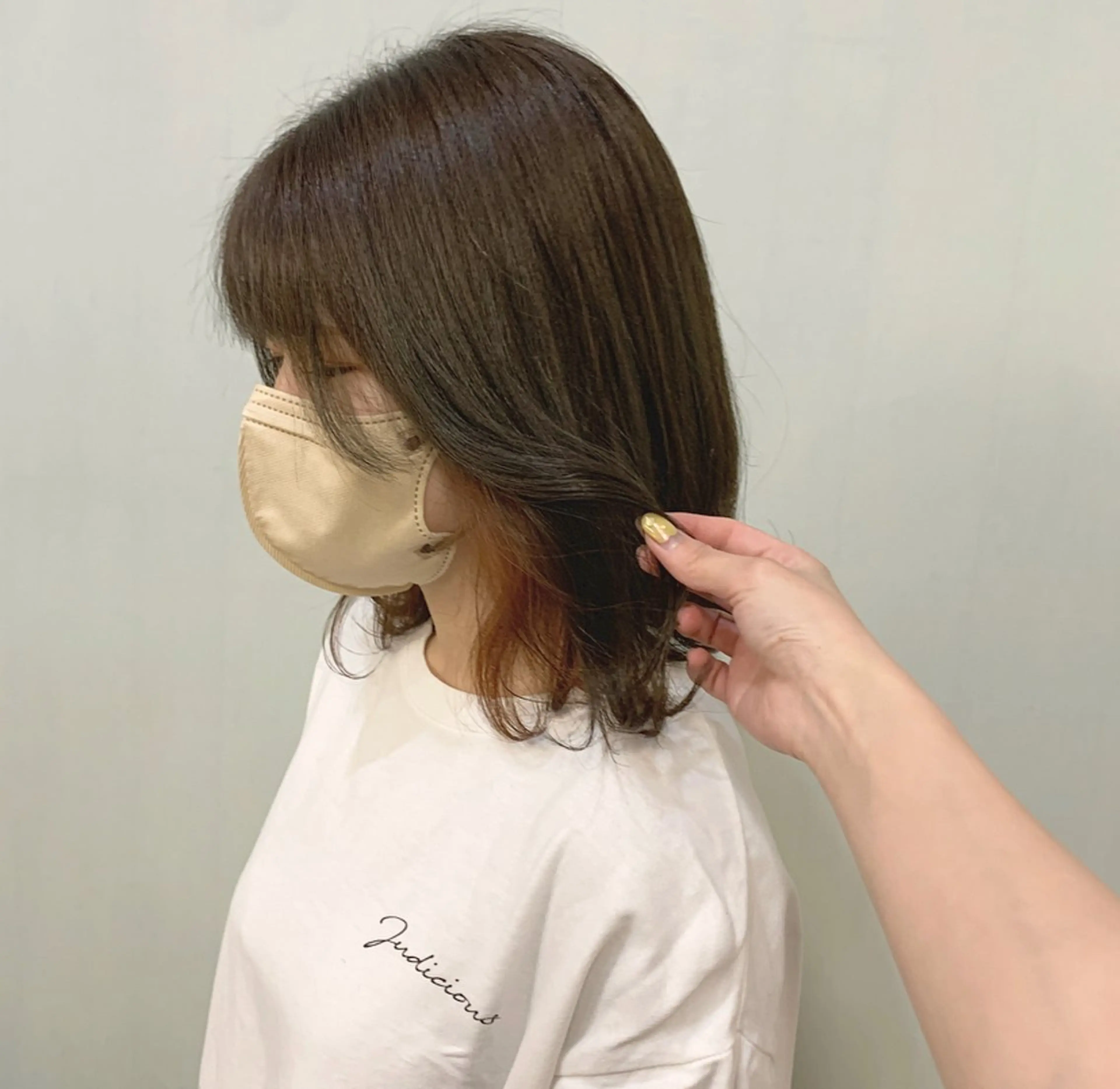 ミディアム カラー インナーカラー オレンジ カット ヘアカラー regalo Acari🍎のヘアスタイル