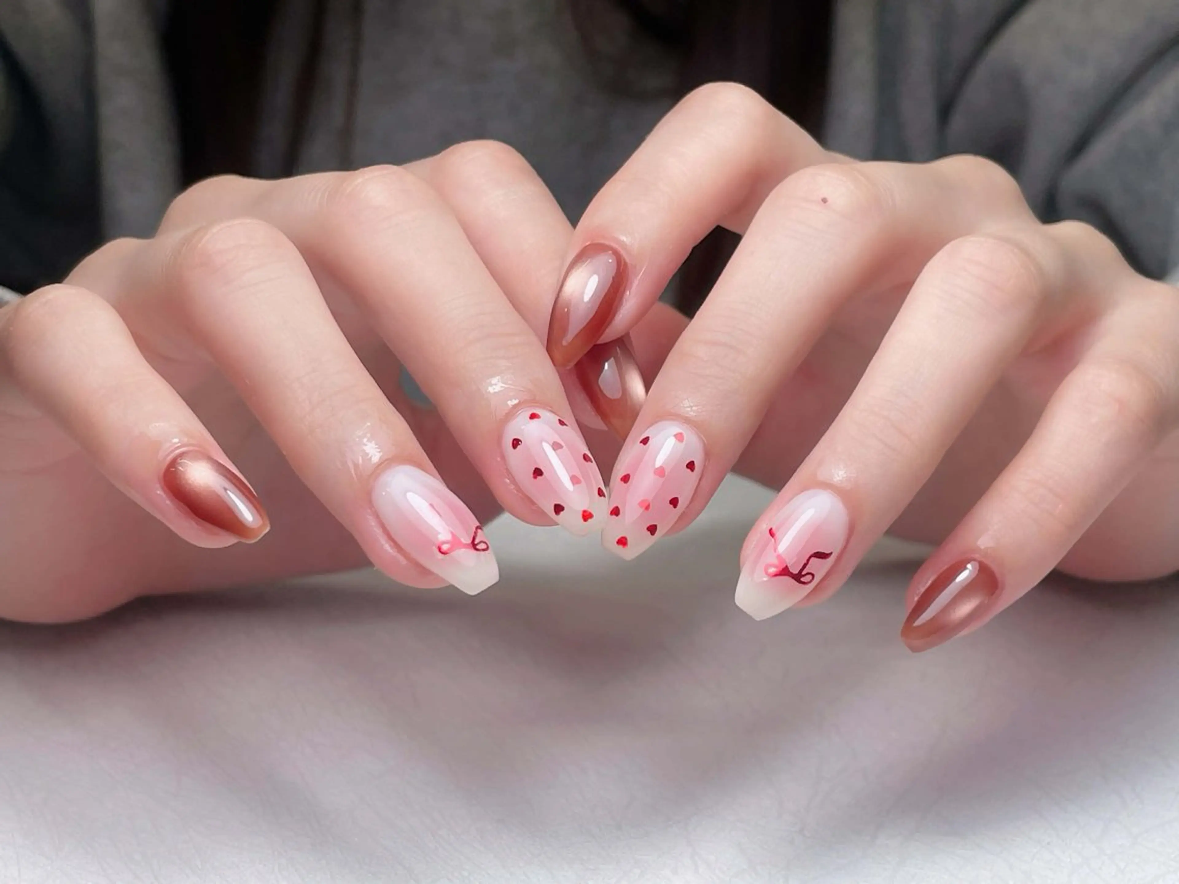 ネイル アートネイル オーロラネイル 長さ出し フレンチネイル ジェルネイル ハンドネイル 中野駅から2分 MEO NAILのネイルデザイン