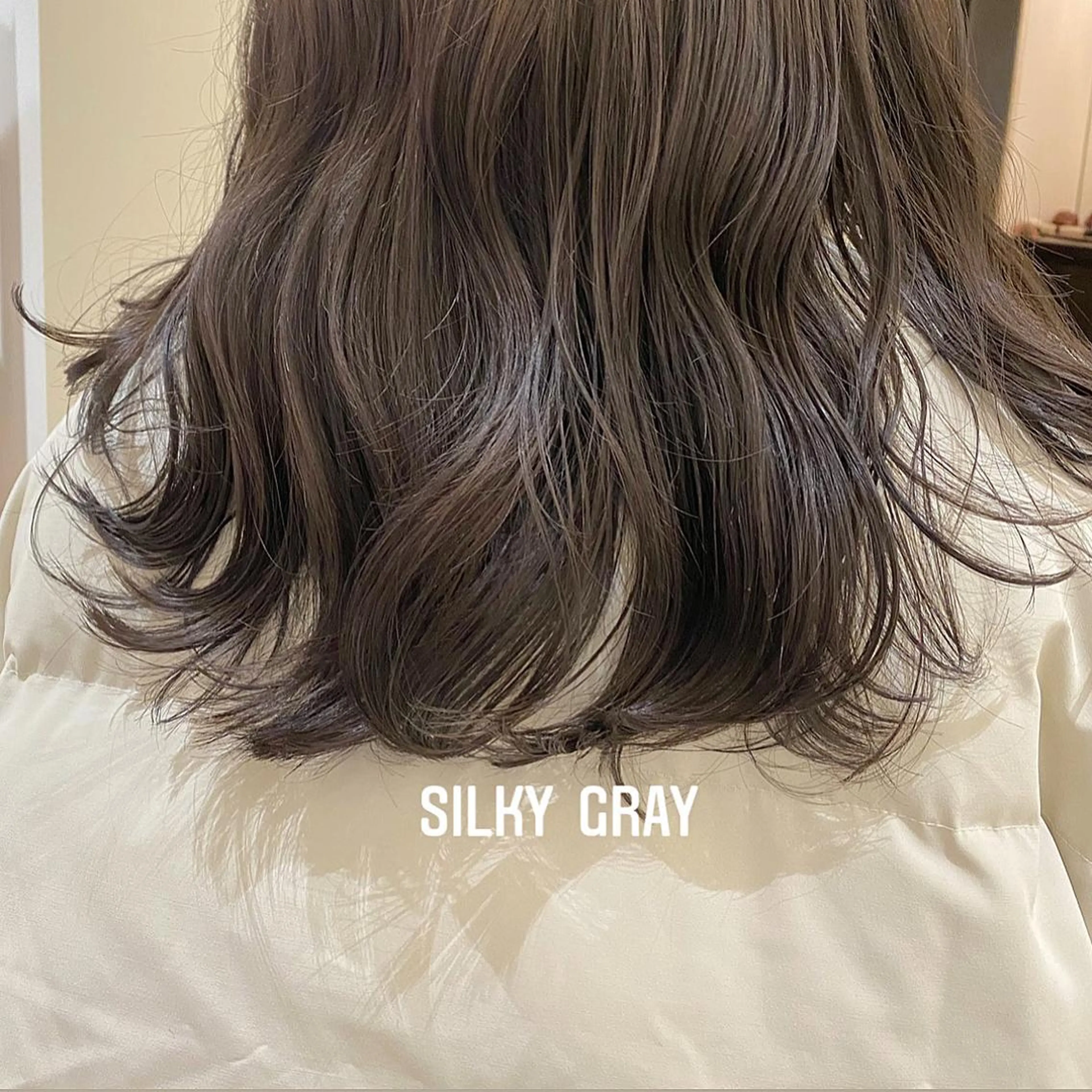 セミロング カラー パーマ ヘアアレンジ メンズ キッズ ネイル マツエク・マツパ モリモト サナのヘアスタイル