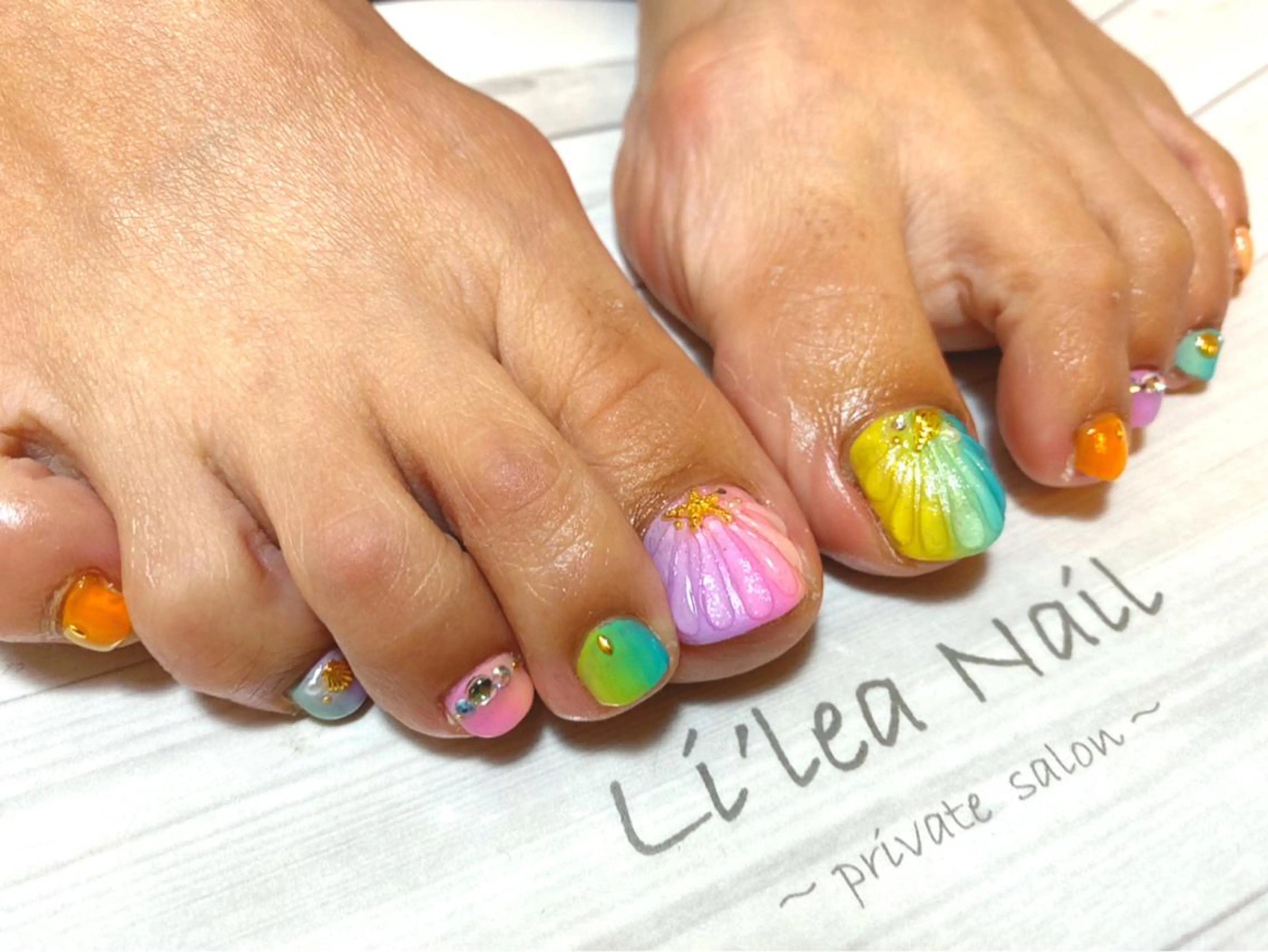 ネイル Li'leaNail AINAのネイルデザイン