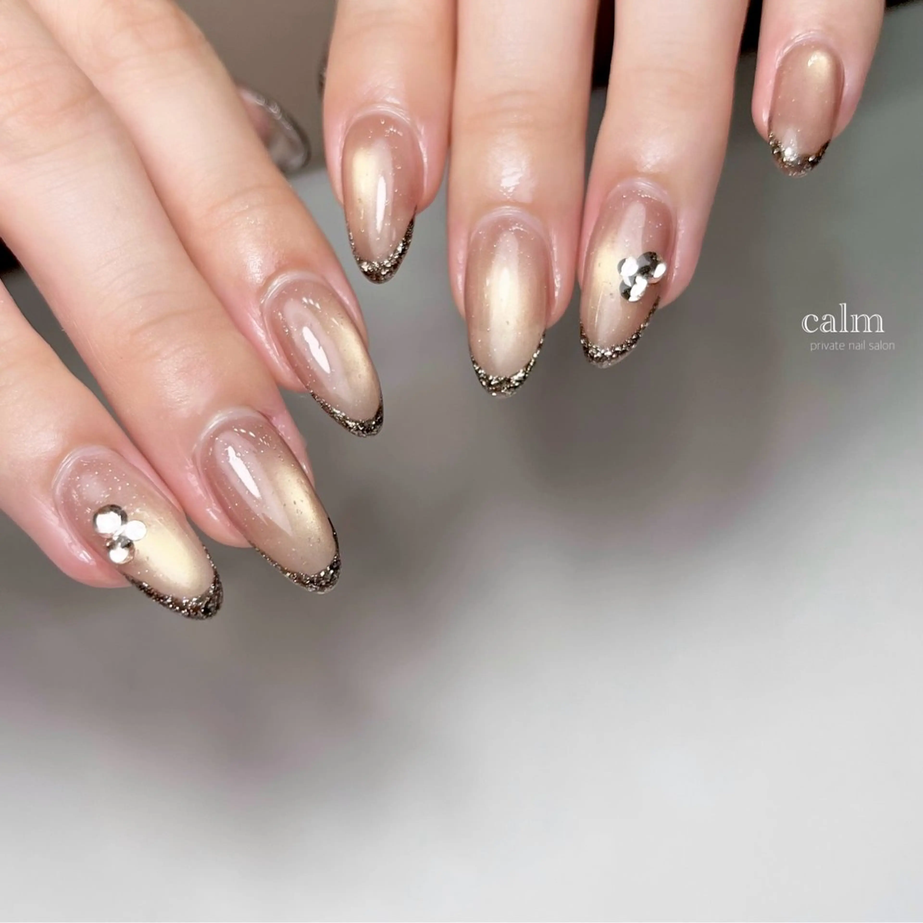 ネイル ハンドネイル calm 〔ｶｰﾑ〕のネイルデザイン