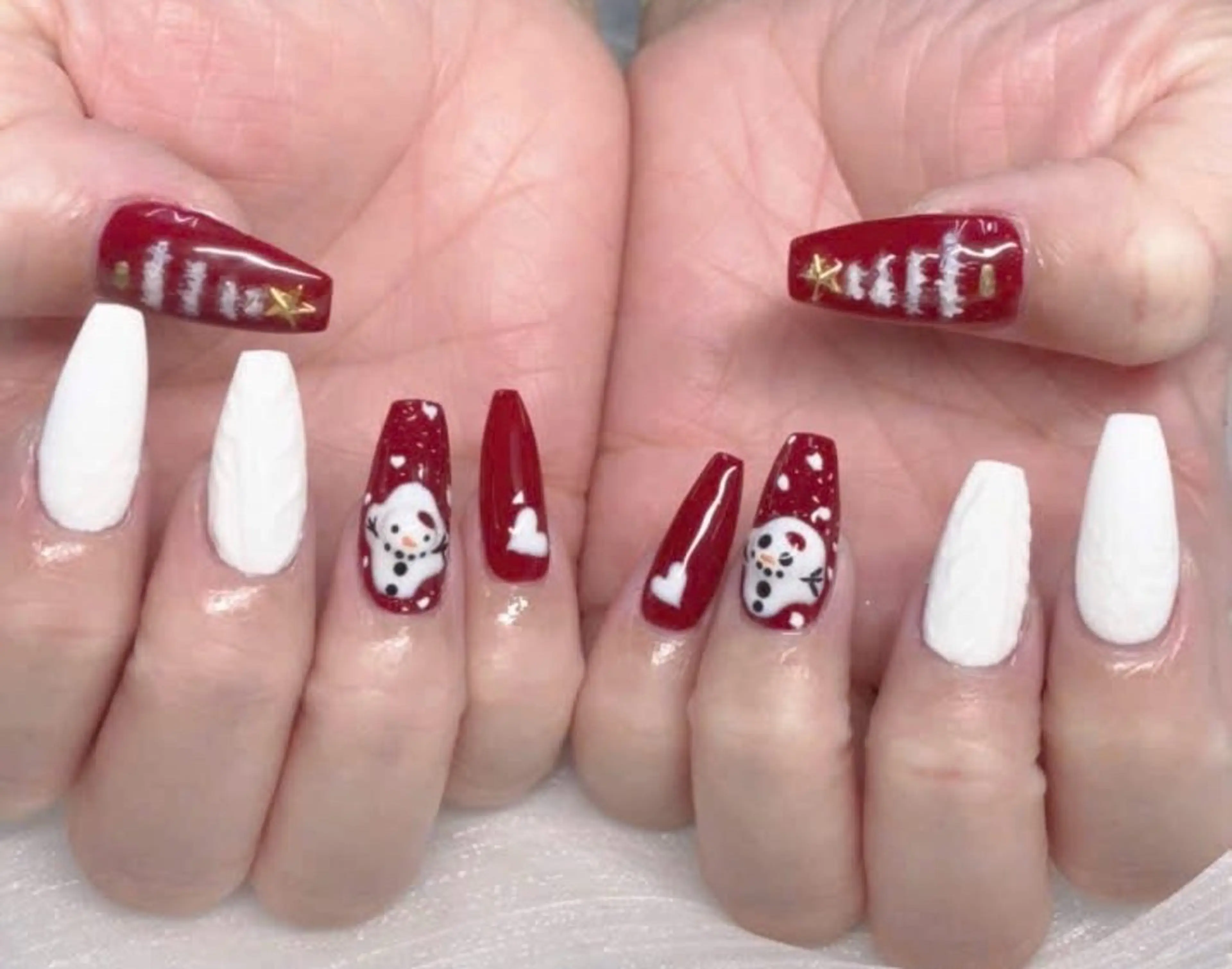 ネイル フレンチネイル グラデーション キラキラネイル 韓国ネイル マグネットネイル ハンドネイル ハンドケア Hara Nail 【持ち込みOK】のネイルデザイン