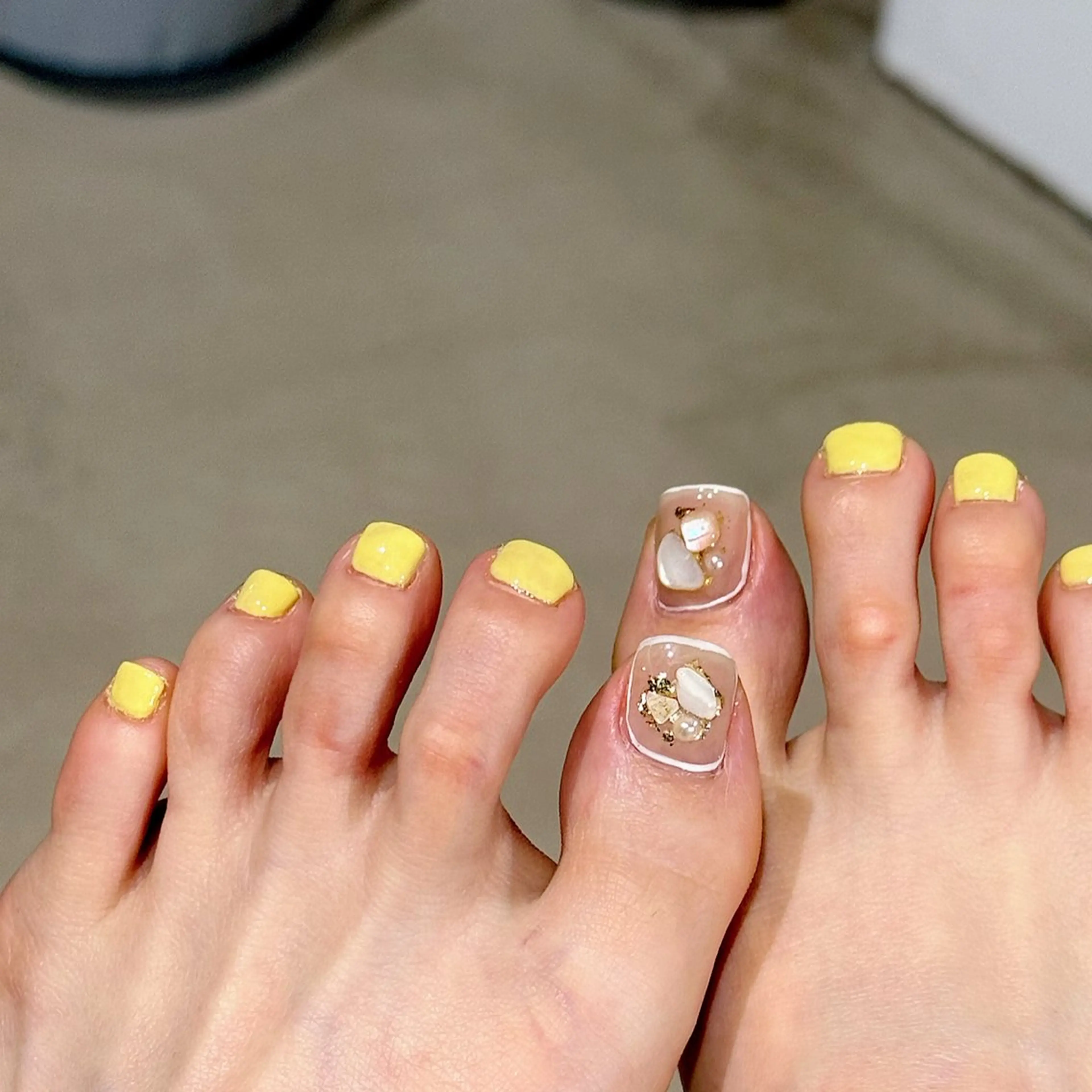 【foot】 Jr.ネイリスト施術☆サンプルから選べる2本アートネイル👣オフ有りok ⚠️当店キャッシュレスの写真