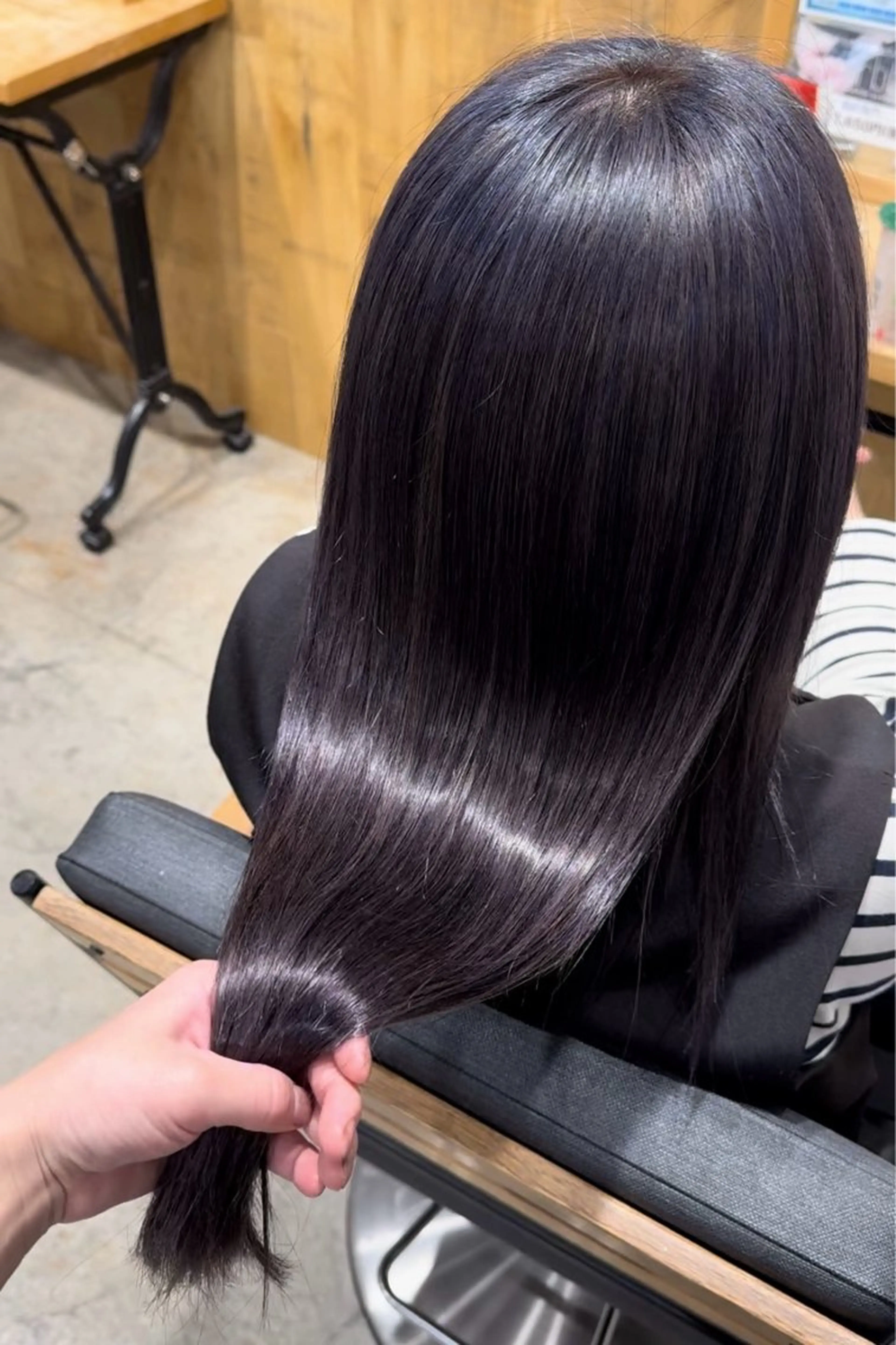 ロング カラー ブリーチ ブルーカラー ラベンダーカラー 髪質改善 ヘアカラー レイヤー/大人ボブ 渡邉【日吉美容室】のヘアスタイル