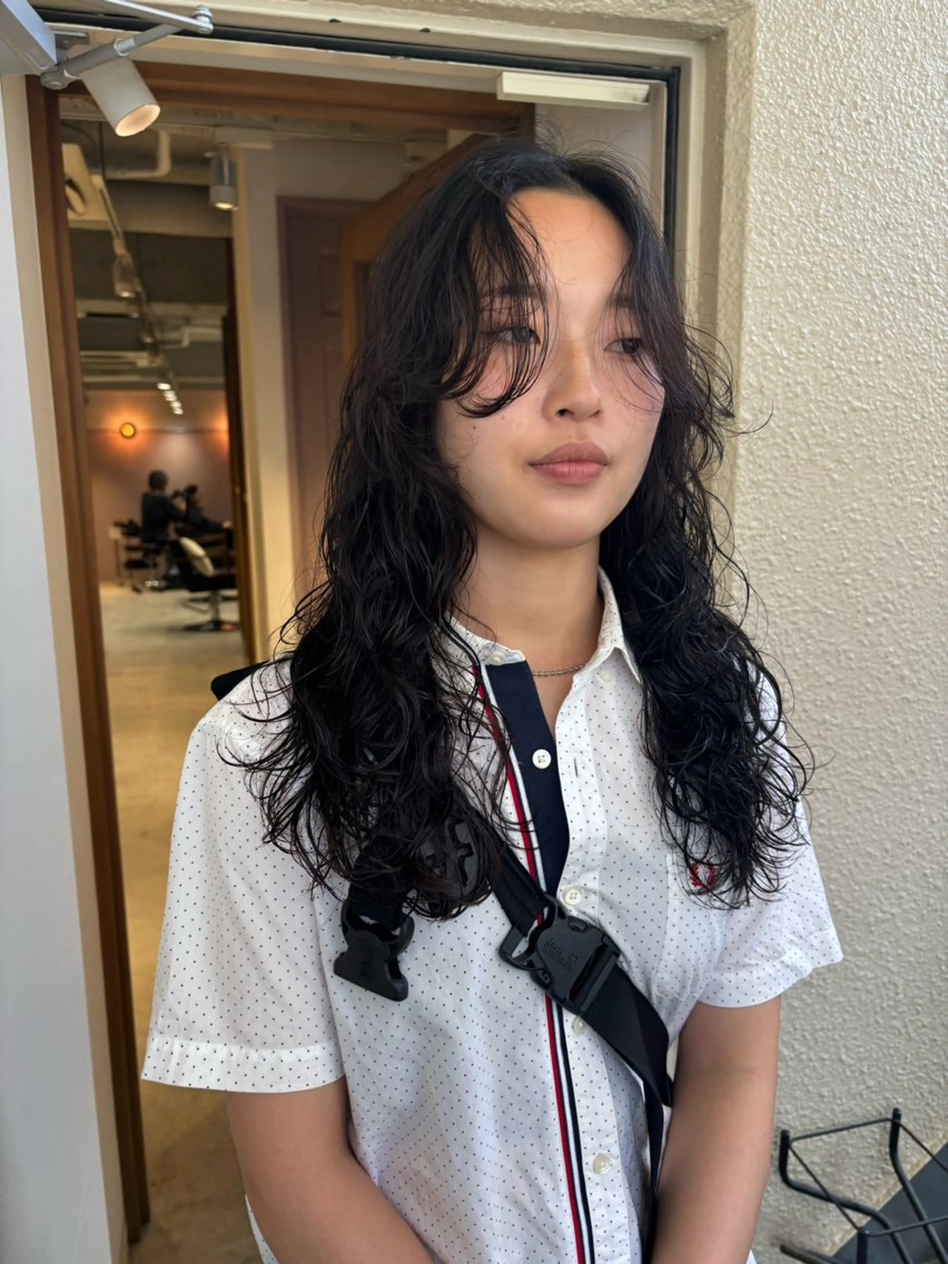 ロング カラー パーマ カット ヘアカラー パーマ トリートメント mei｜顔まわり ×透明感カラーのヘアスタイル