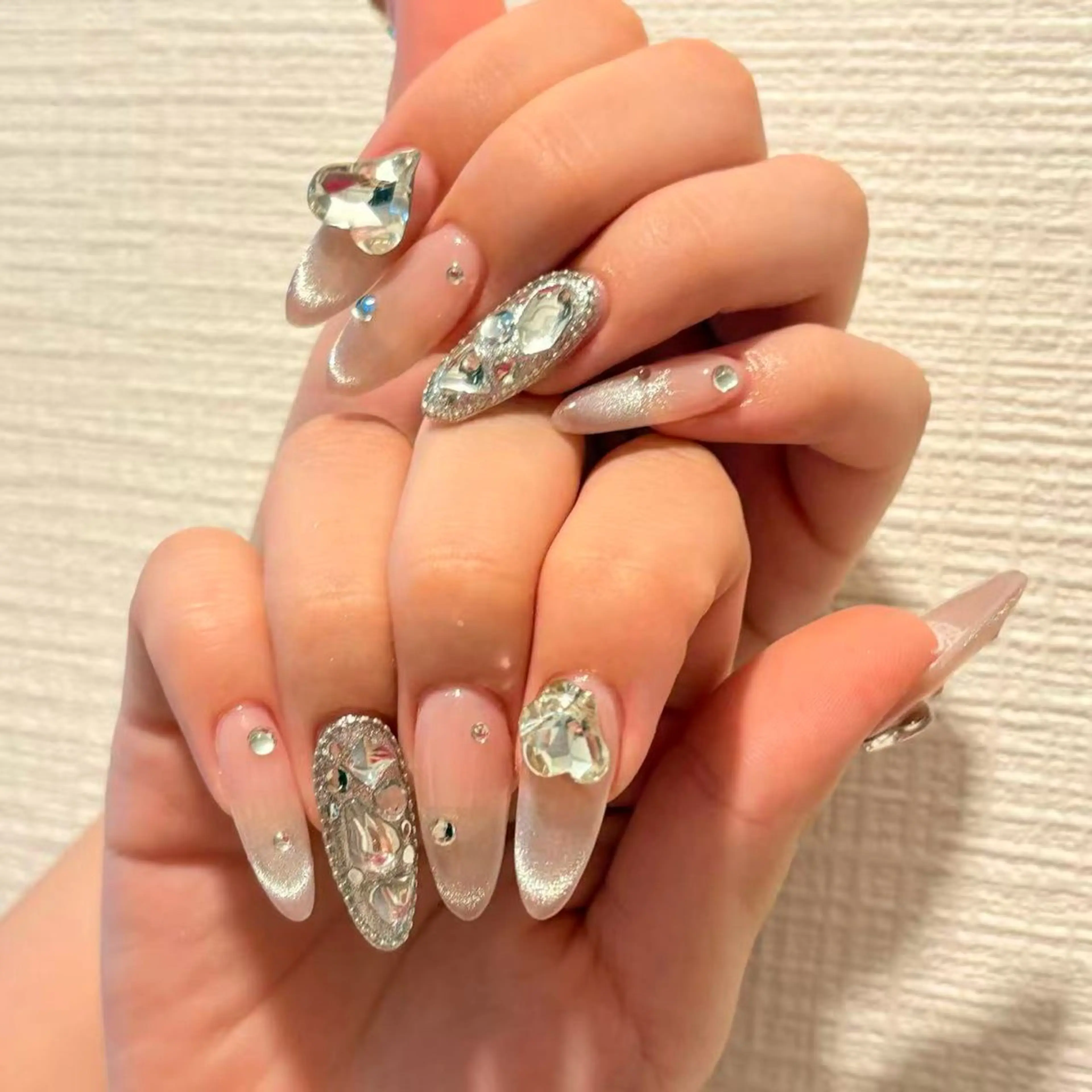 ネイル ハンドネイル Luna Gladeのネイルデザイン