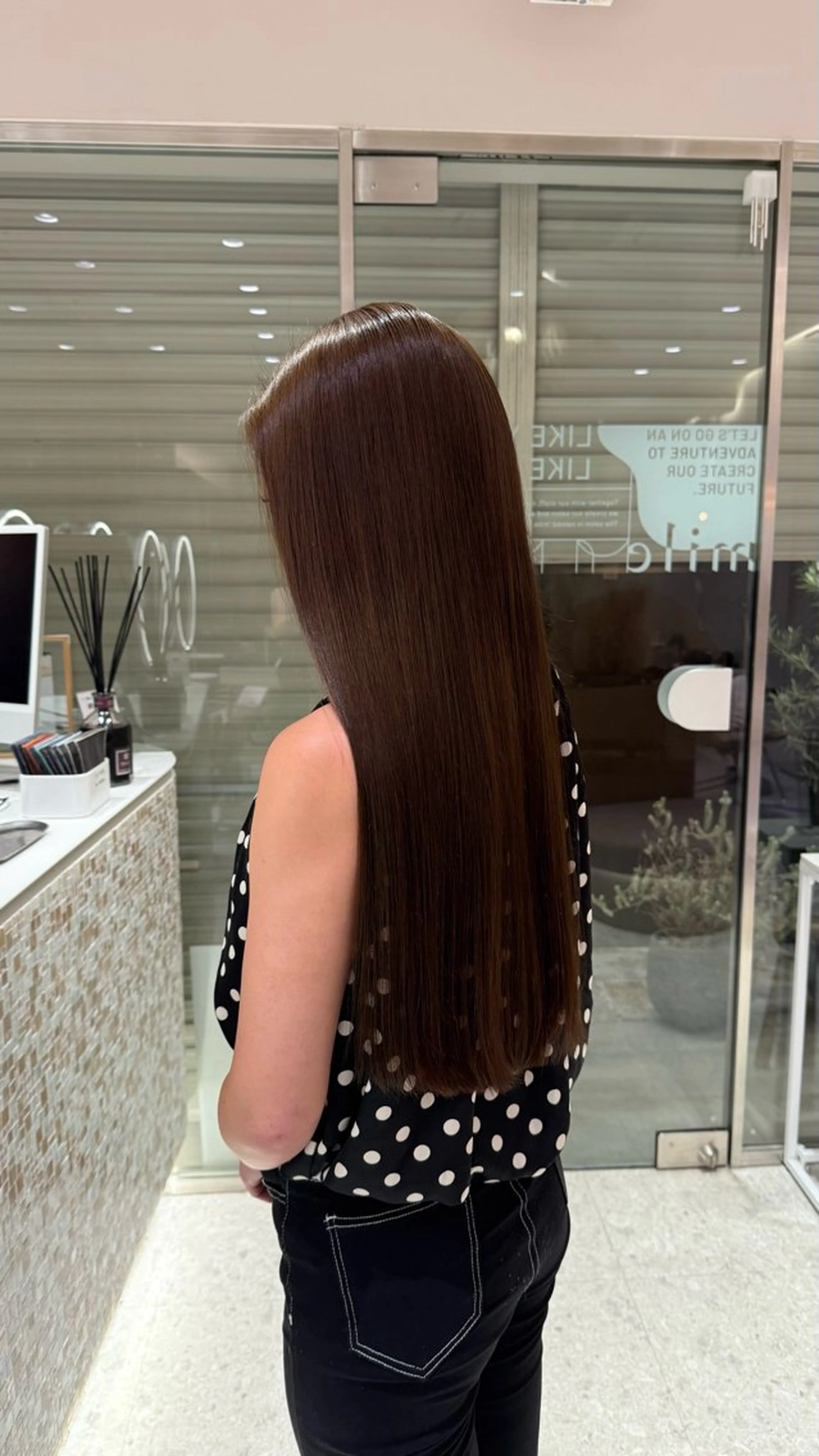 ロング カラー トリートメント カット 縮毛矯正 トリートメント maison mile所属・Akari暖色カラー /レイヤーカットのヘアスタイル