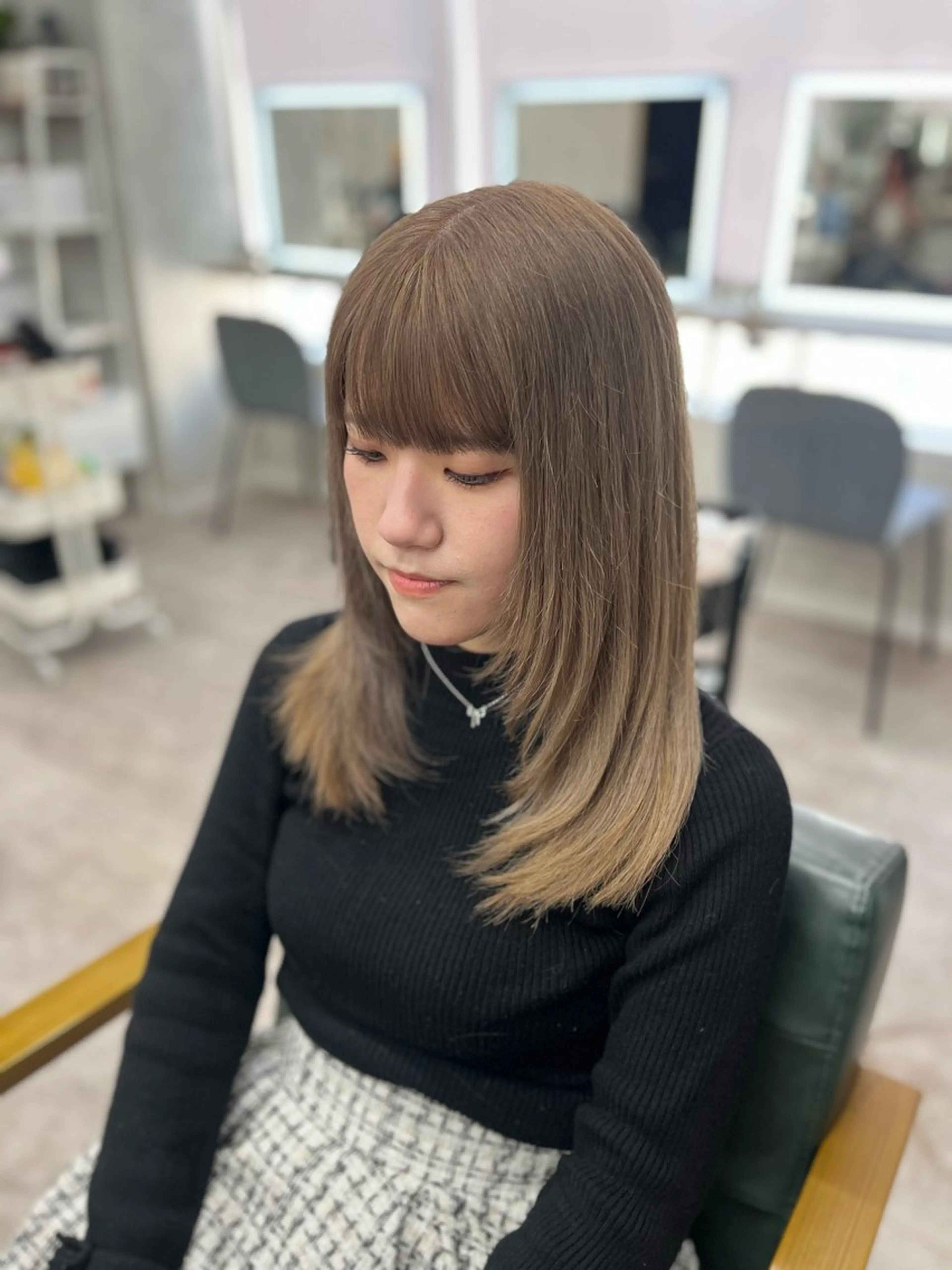 セミロング カラー カット ヘアカラー トリートメント ☘️上村 ☘️髪質 改善/透明感カラーのヘアスタイル