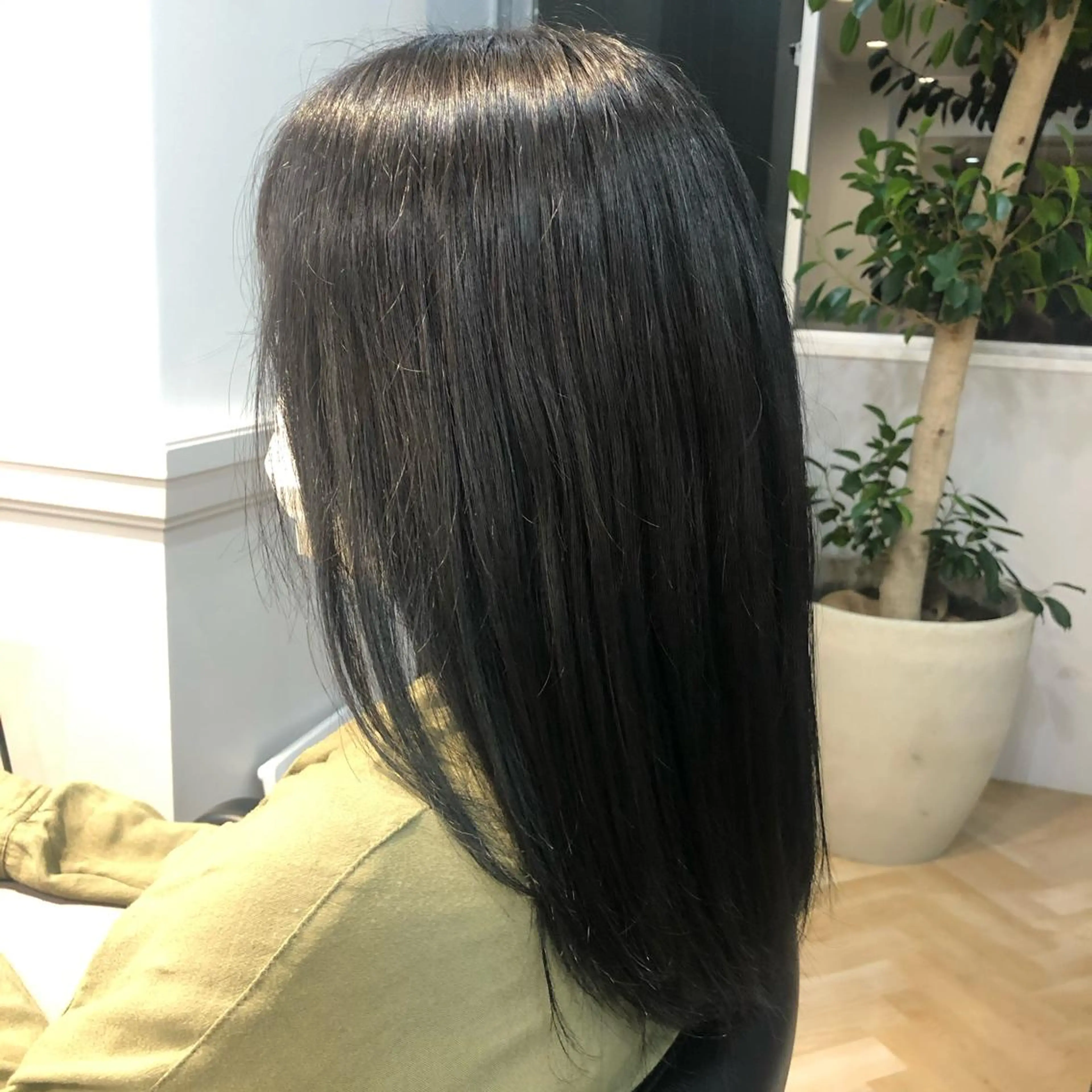 カラー グレージュ 木下英治/ボブ ショート銀座のヘアスタイル