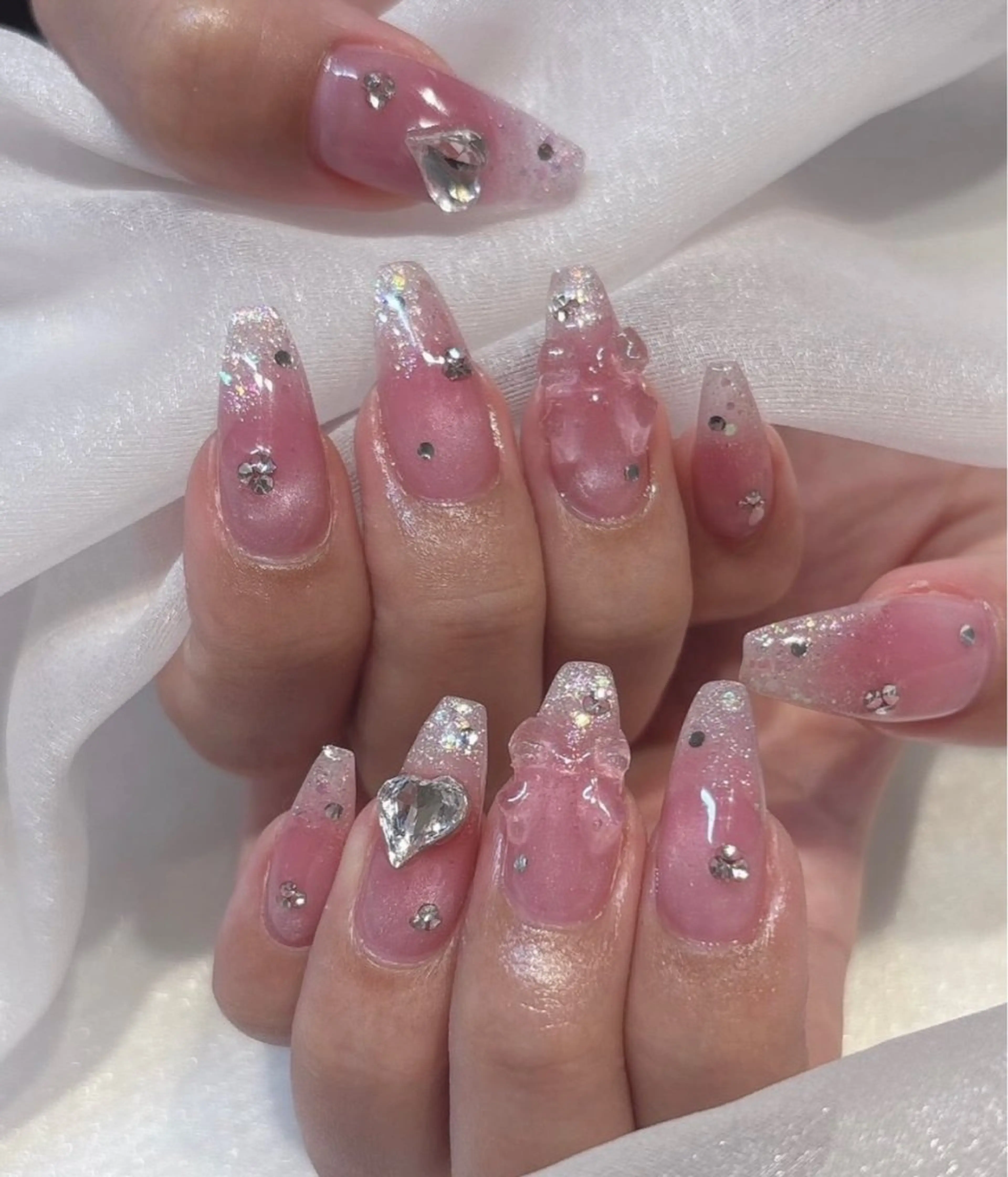ネイル ジェルネイル パラジェル ネイルチップ ハンドネイル NiJi Nailsのネイルデザイン