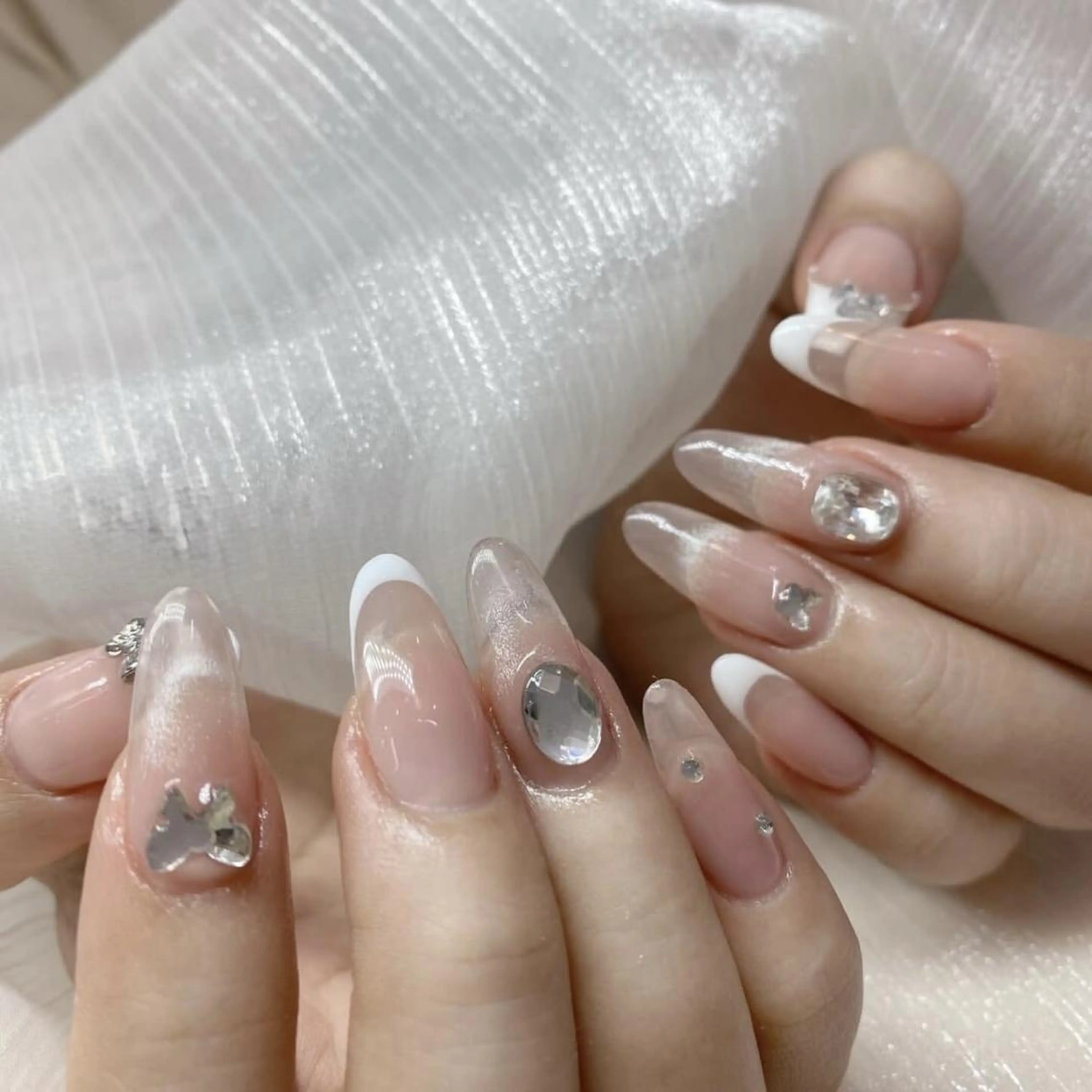 ネイル アートネイル チークネイル 氷ネイル・うるうるネイル 韓国ネイル マグネットネイル ハンドネイル チップ長さ出し 専門店のネイルデザイン