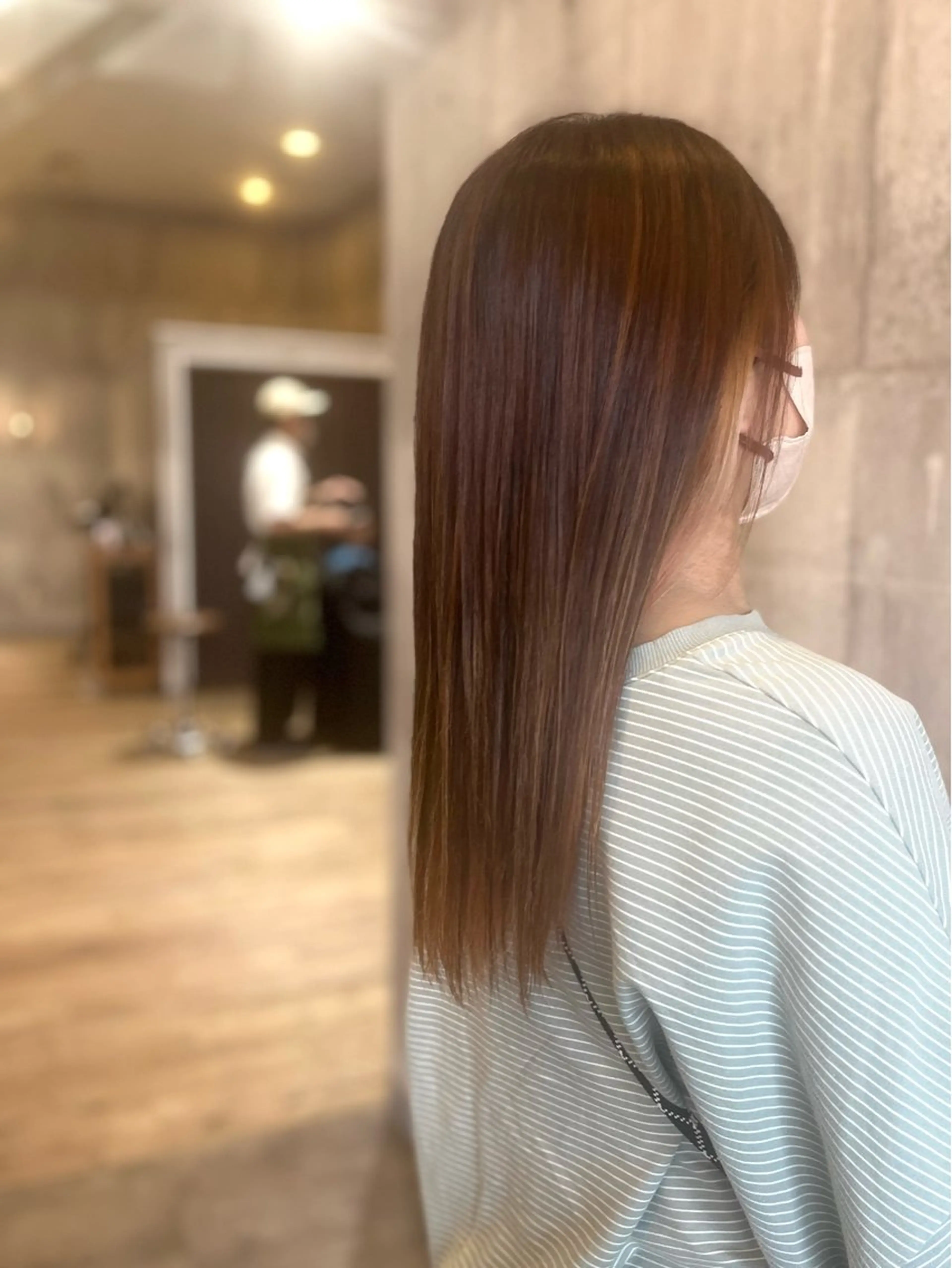 セミロング 酸性ストレート いけだ さやかのヘアスタイル