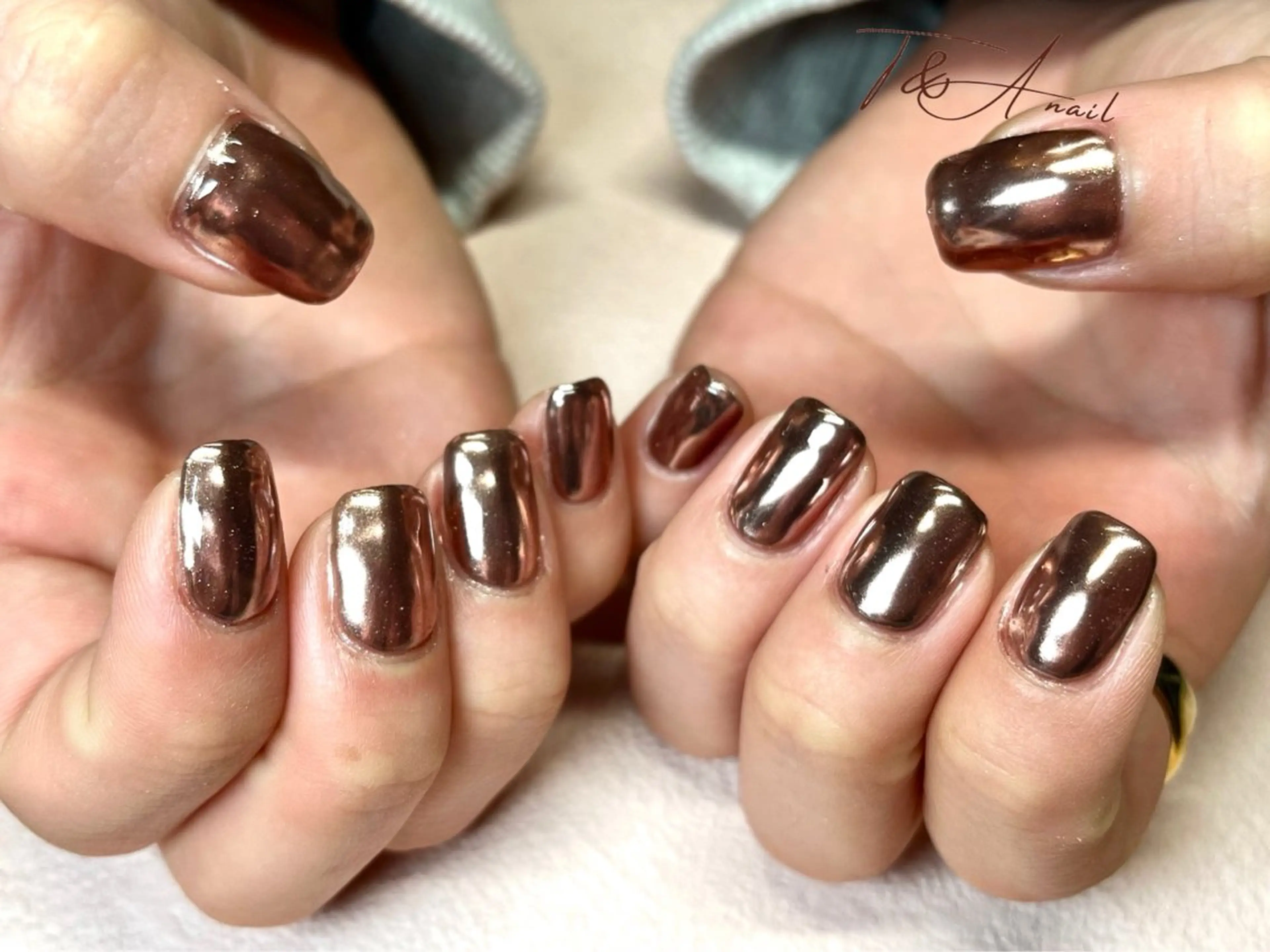 ネイル ジェルネイル ゴールド ミラーネイル ニュアンスネイル ワンカラーネイル ハンドネイル T&A nailのネイルデザイン