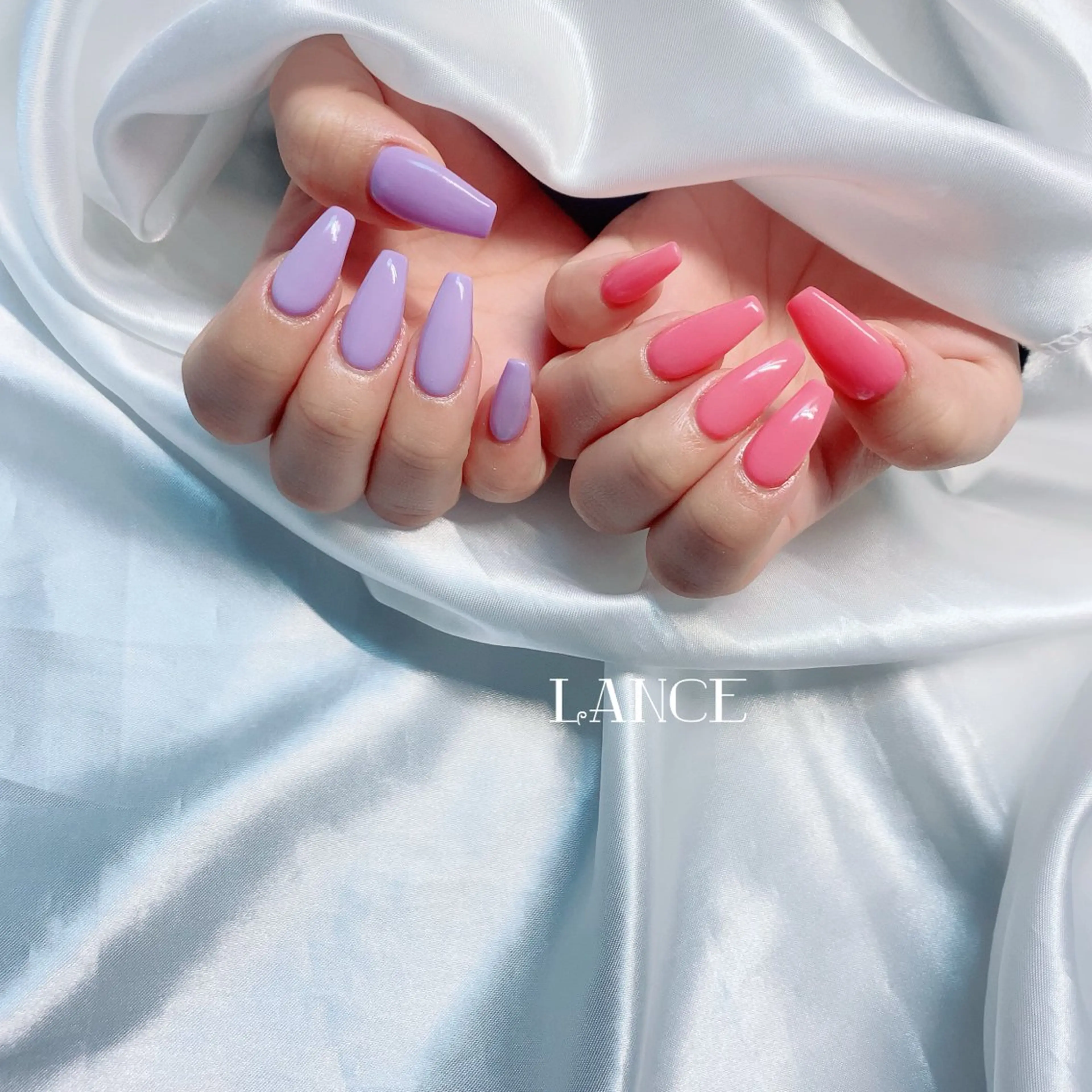 ネイル オーロラネイル フレンチネイル キラキラネイル ニュアンスネイル ピンク Lance nailのネイルデザイン