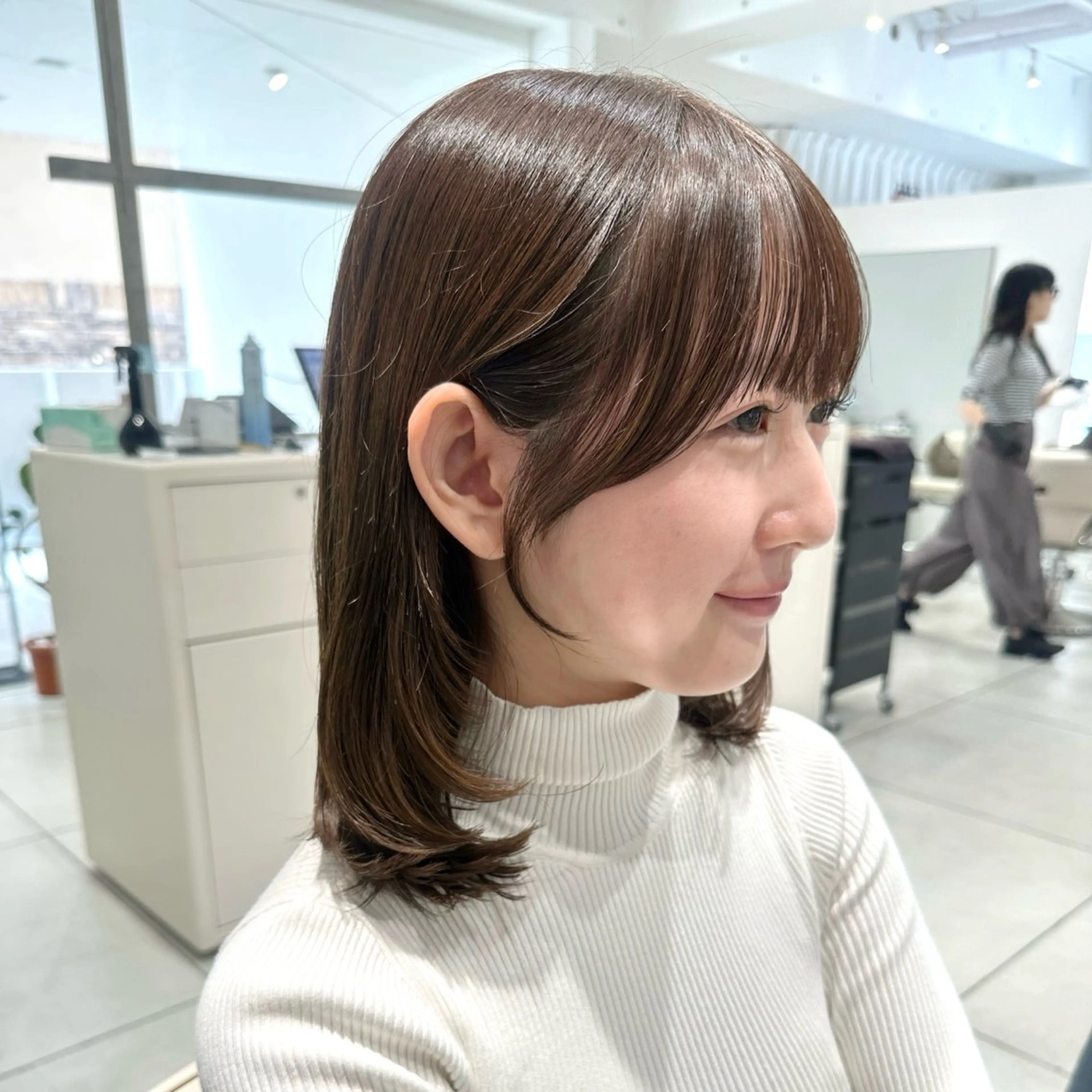 セミロング カット ヘアカラー トリートメント ヘッドスパ ヘアセット 顔まわり/グレージュ 吉田ひろのじょうのヘアスタイル