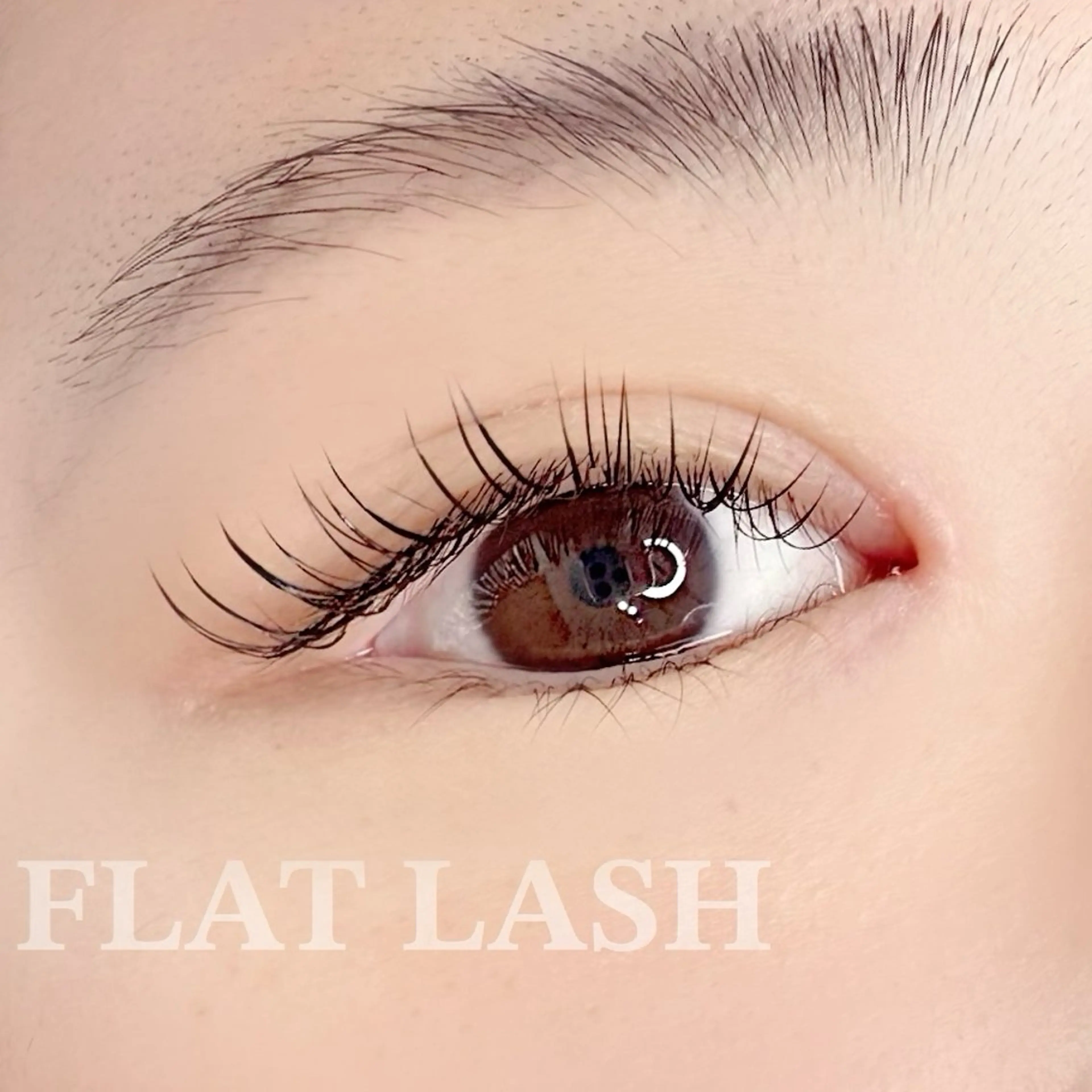 マツエク・マツパ フラットラッシュ ナチュラル マツエク Embellir Tamamiのマツエク・マツパデザイン