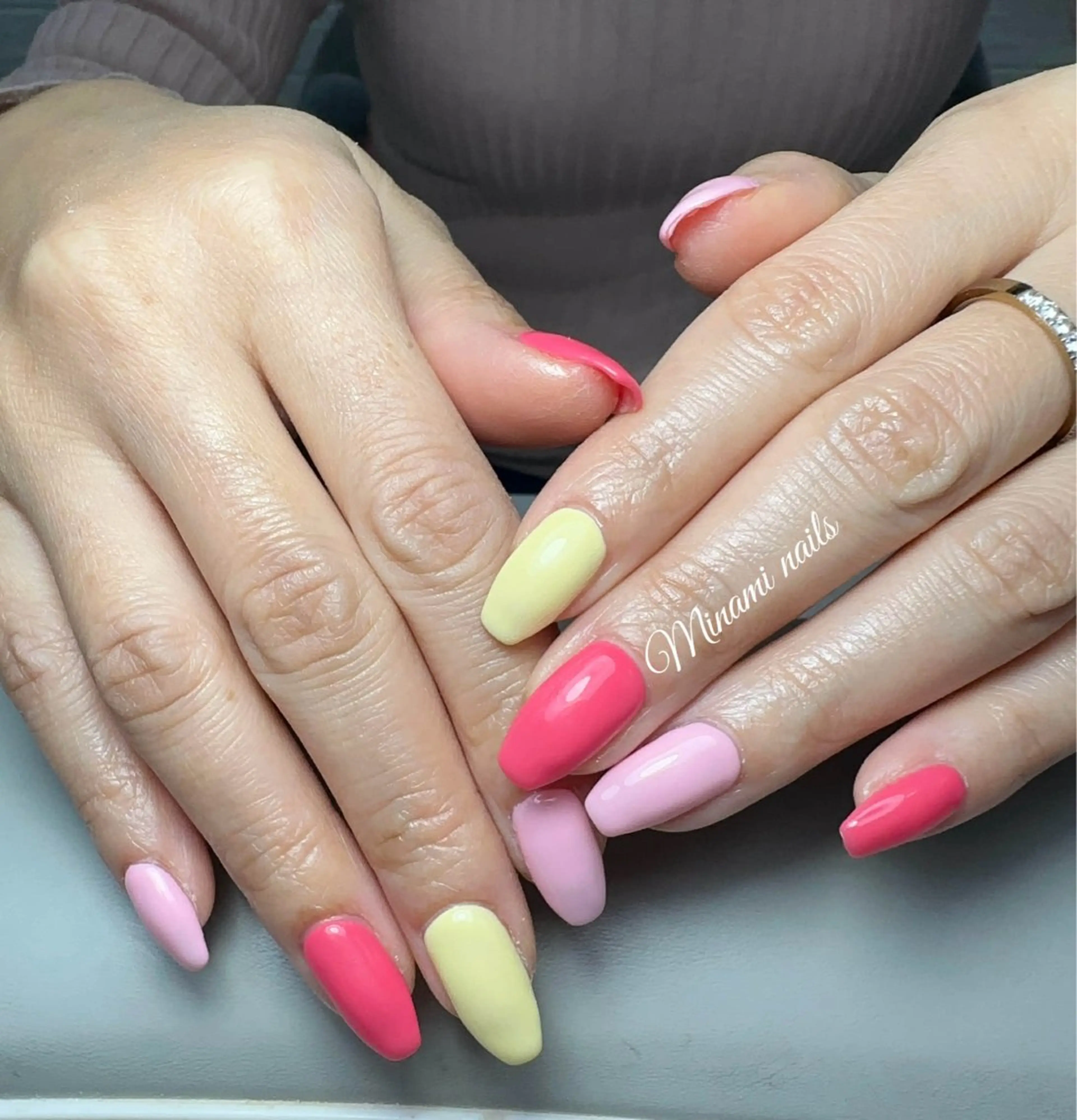 ネイル アートネイル オーロラネイル ガーリー キラキラネイル 韓国ネイル ハンドネイル Minami Nailsのネイルデザイン