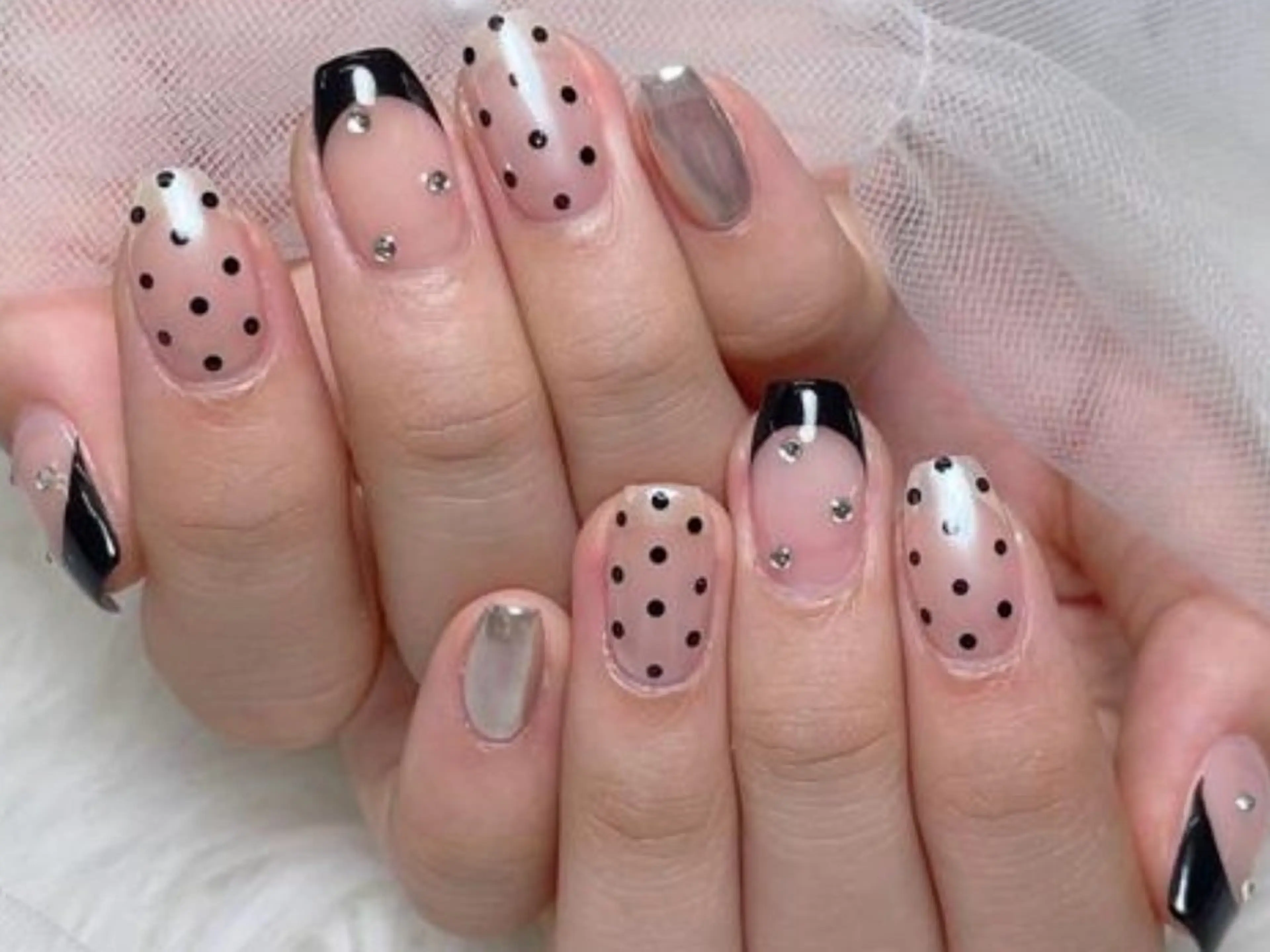 メンズ ネイル アートネイル フレンチネイル ジェルネイル キラキラネイル パラジェル Bloom スカルプ専門店のネイルデザイン