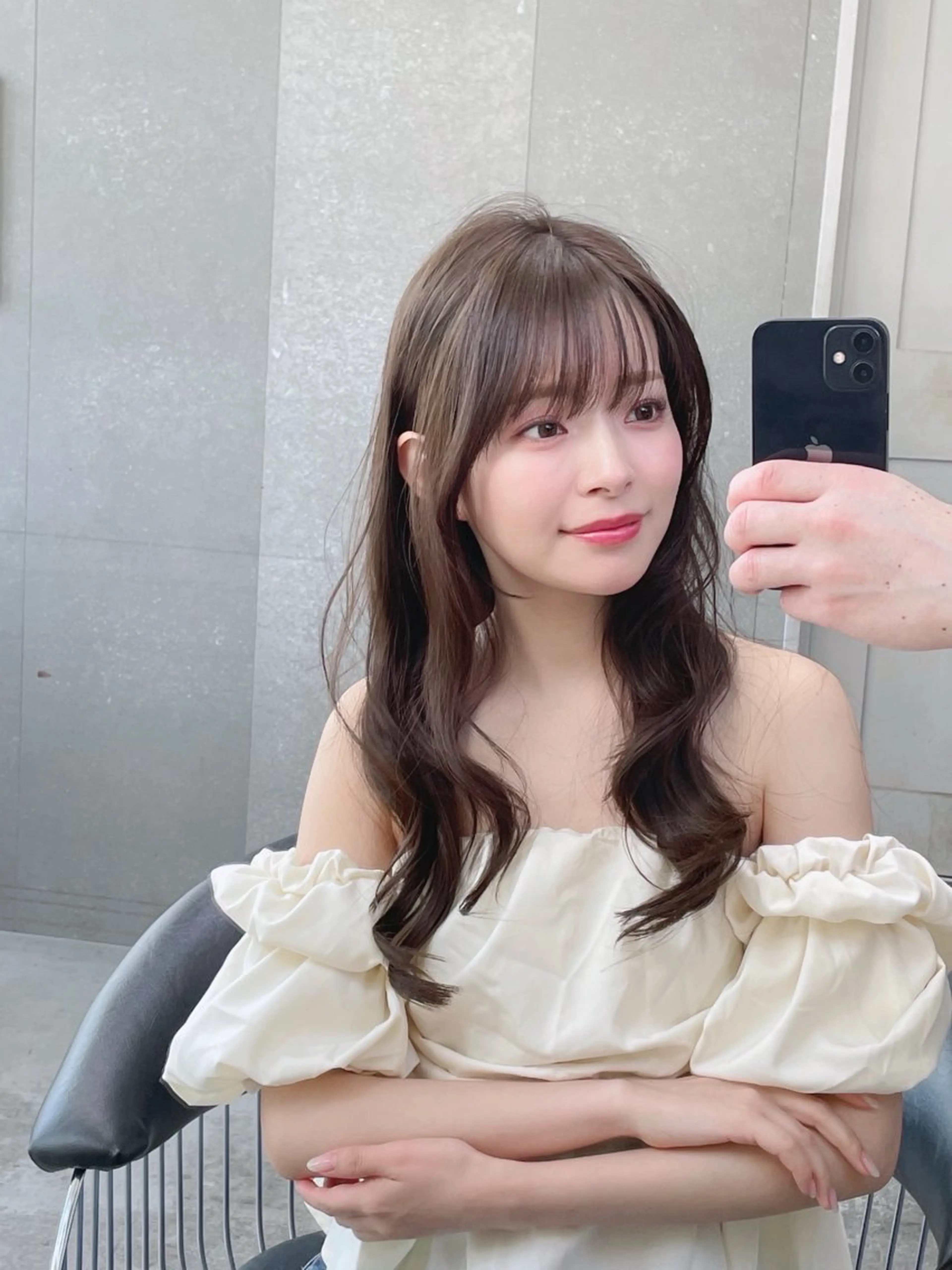 セミロング カット ヘアカラー トリートメント 山本翔一郎 韓国顔周りレイヤーのヘアスタイル