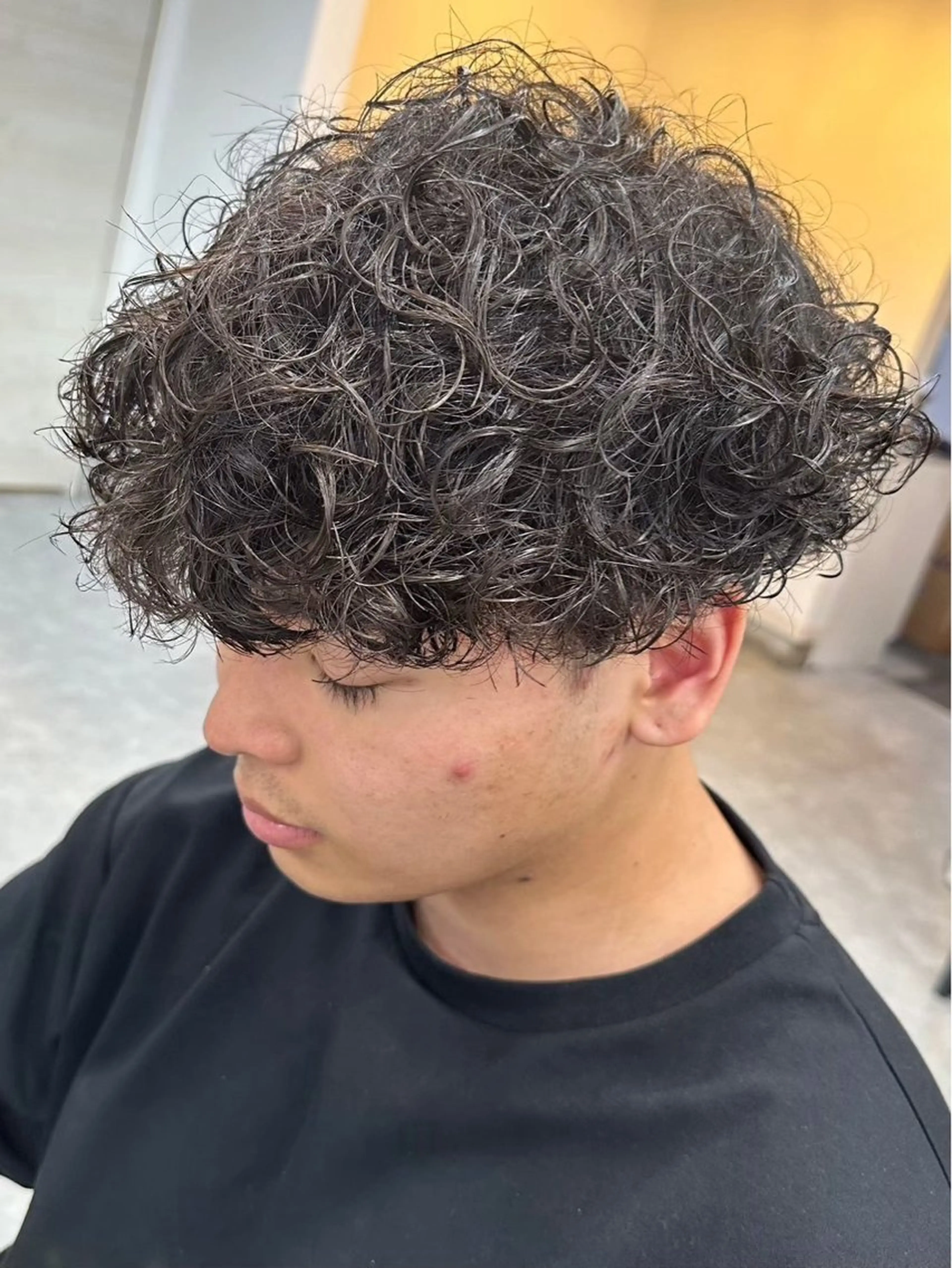 パーマ メンズ メンズパーマ プードルパーマ 波巻きパーマ プードルパーマ スパイラルパーマ メンズパーマ WATARUのヘアスタイル