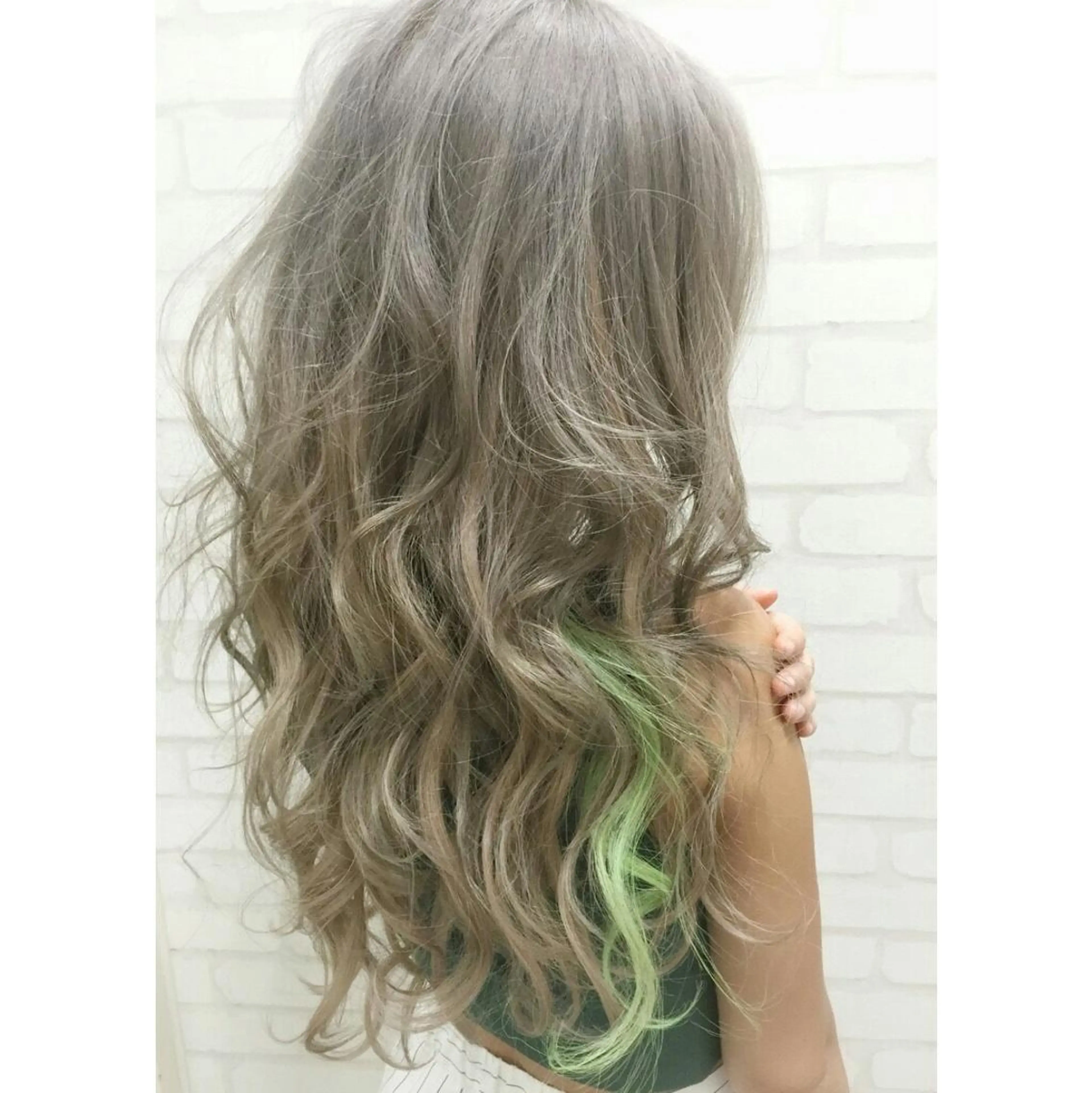 ロング セミロング カラー ヘアアレンジ エクステの神様 ▫️原島ユウヤ▫️のヘアスタイル