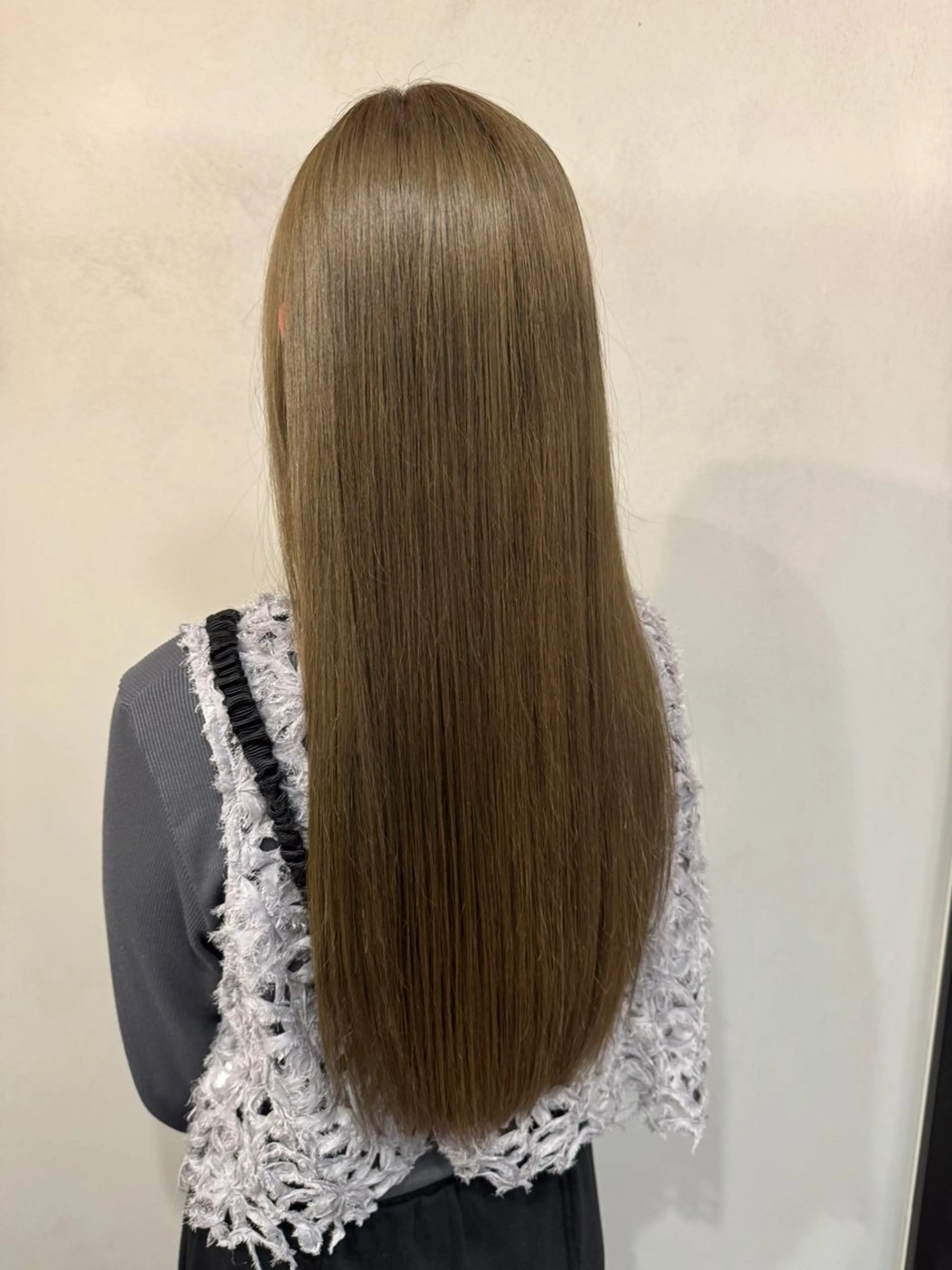 カラー ヘアカラー 🫧もも /艶カラー/髪質改善のヘアスタイル