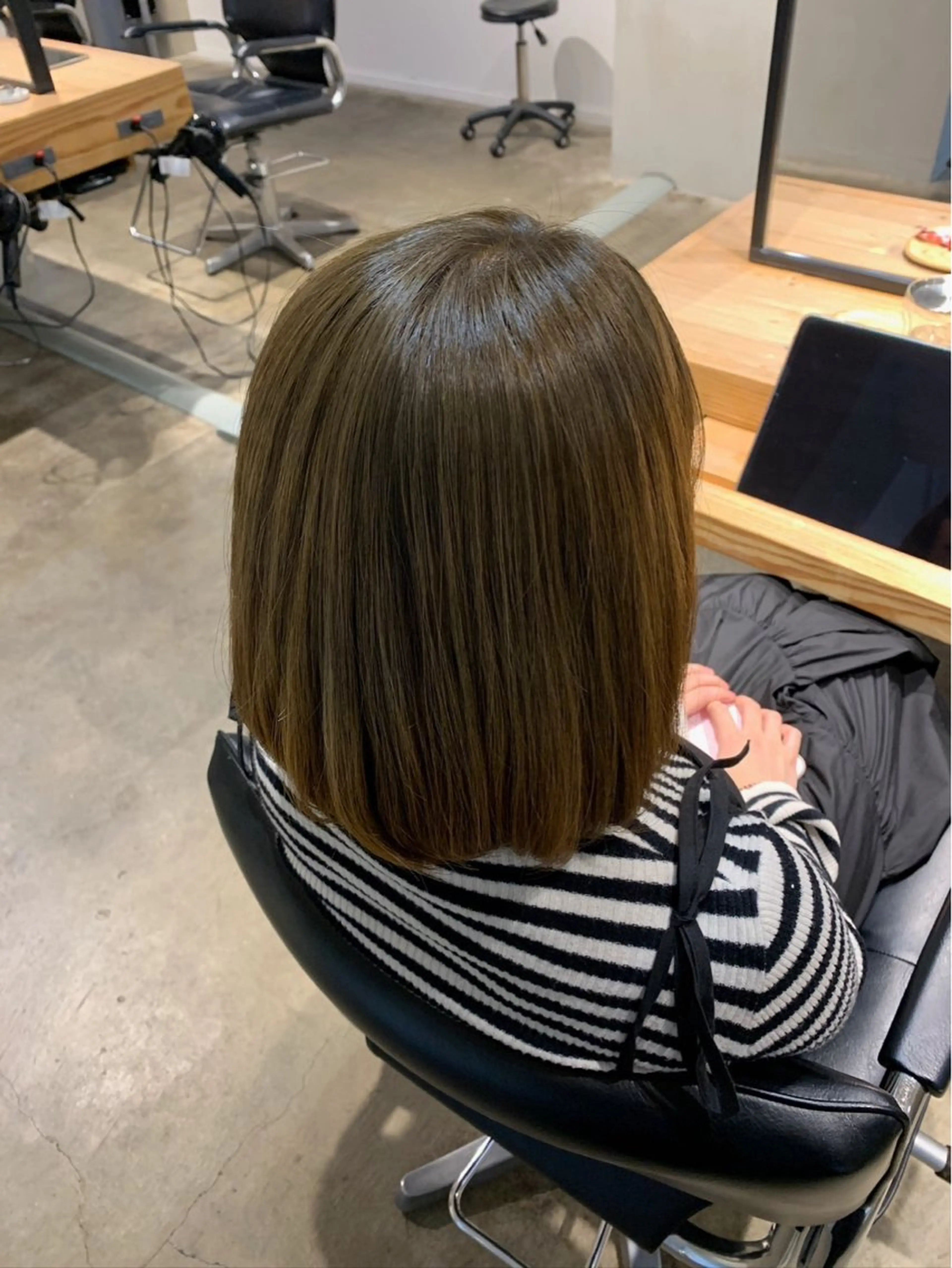 カラー 西村 颯世のヘアスタイル