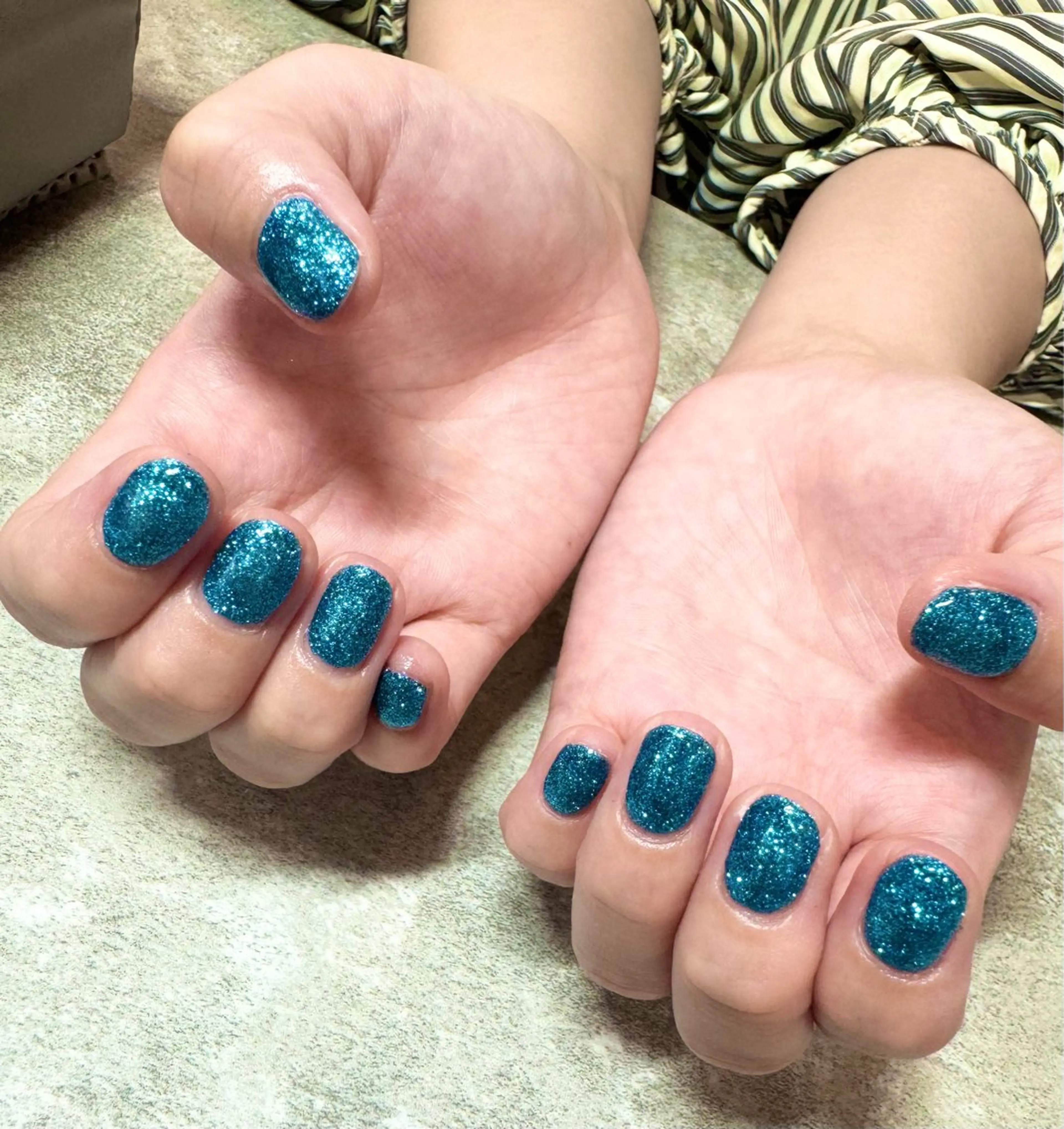 ネイル ワンカラーネイル Mahiru ➰🎀🤍のネイルデザイン