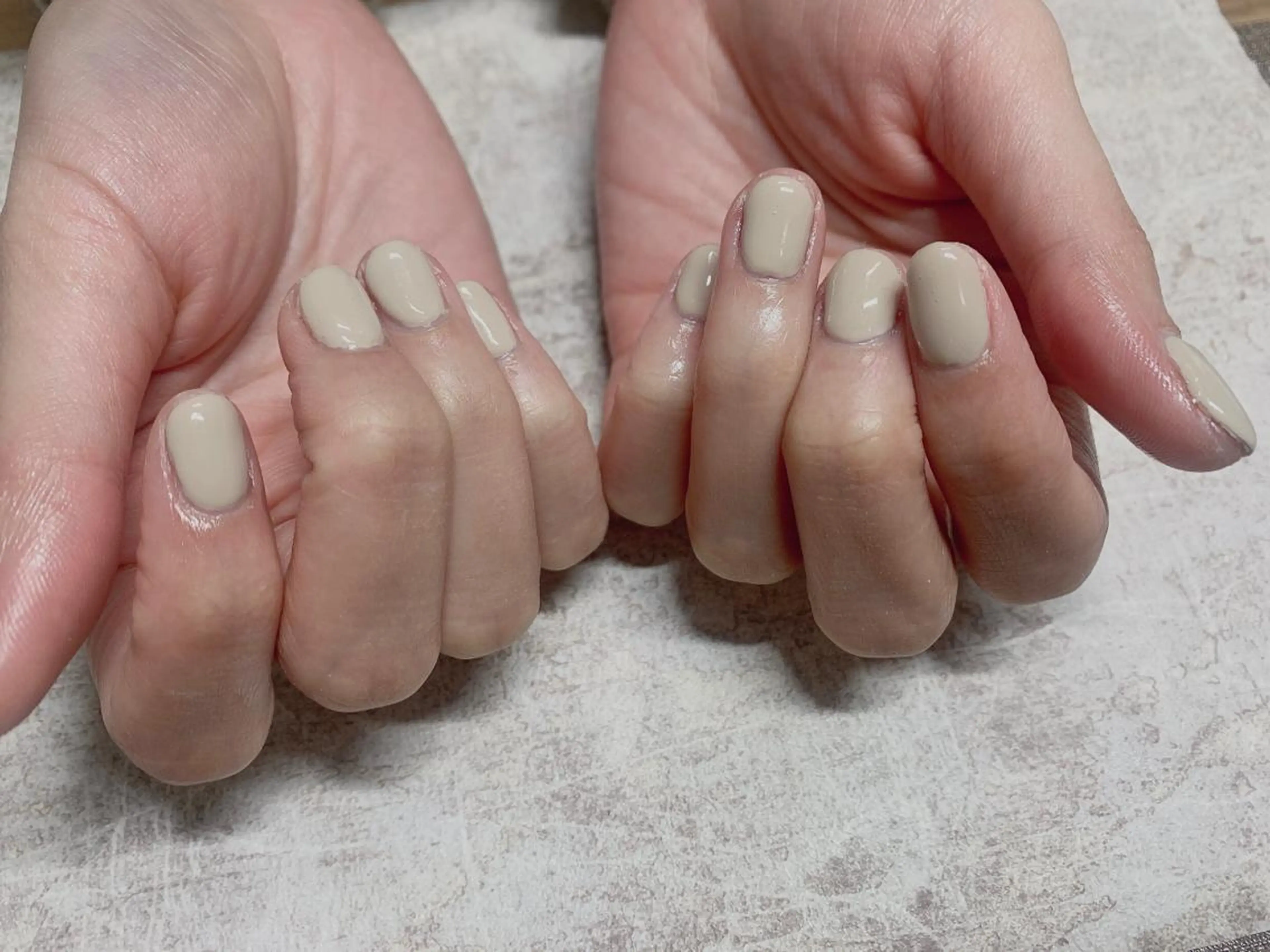 ネイル ワンカラーネイル ハンドネイル mogunail &blowのネイルデザイン