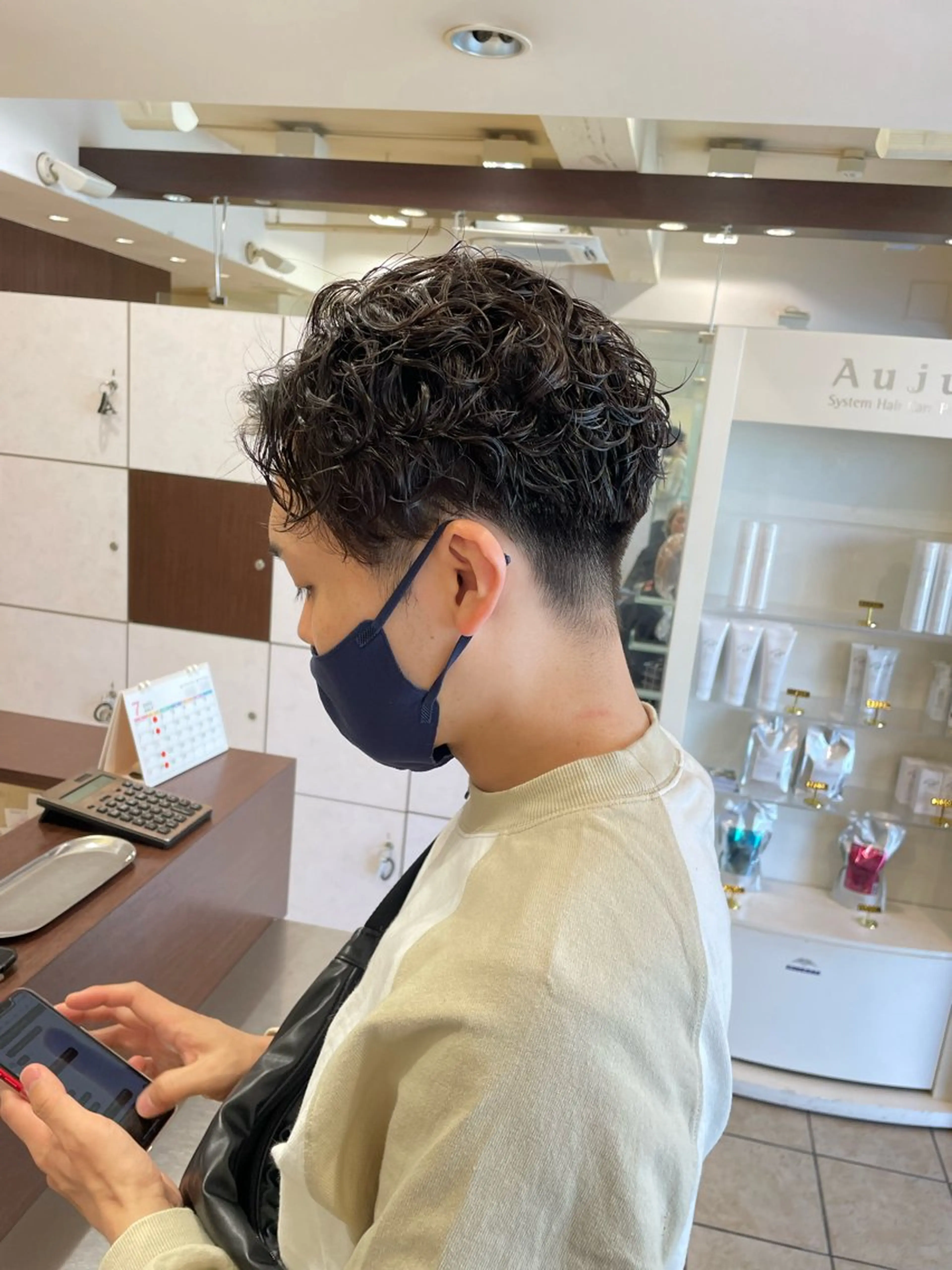 メンズ カット 桑田 新菜のヘアスタイル