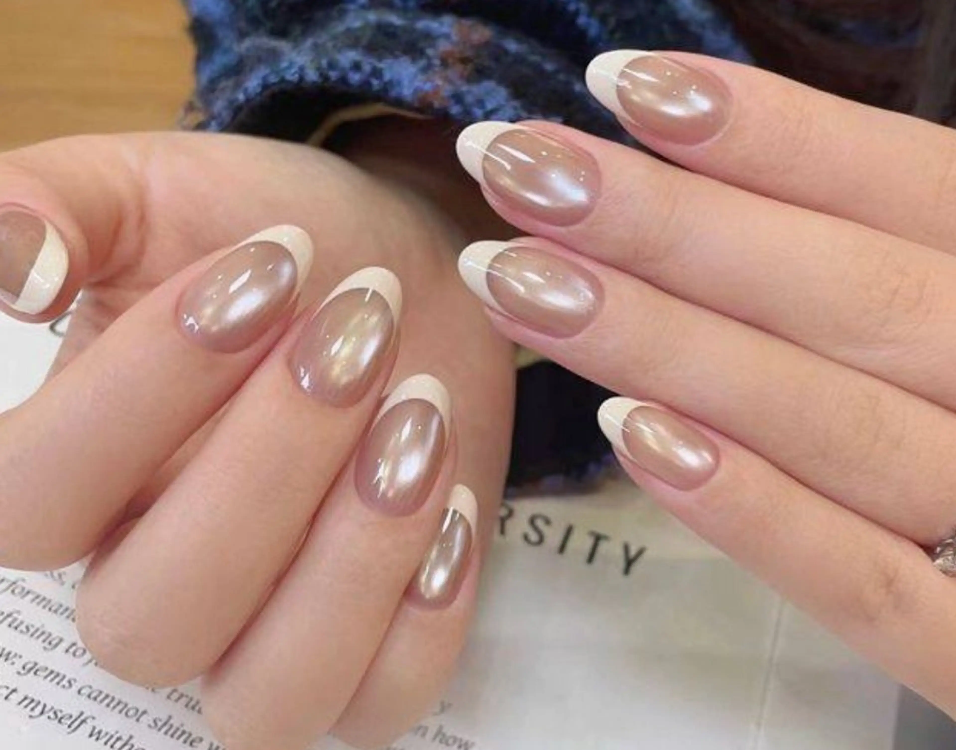 ネイル マグネットネイル ハンドネイル 🎀PG🩵 ネイルサロンのネイルデザイン