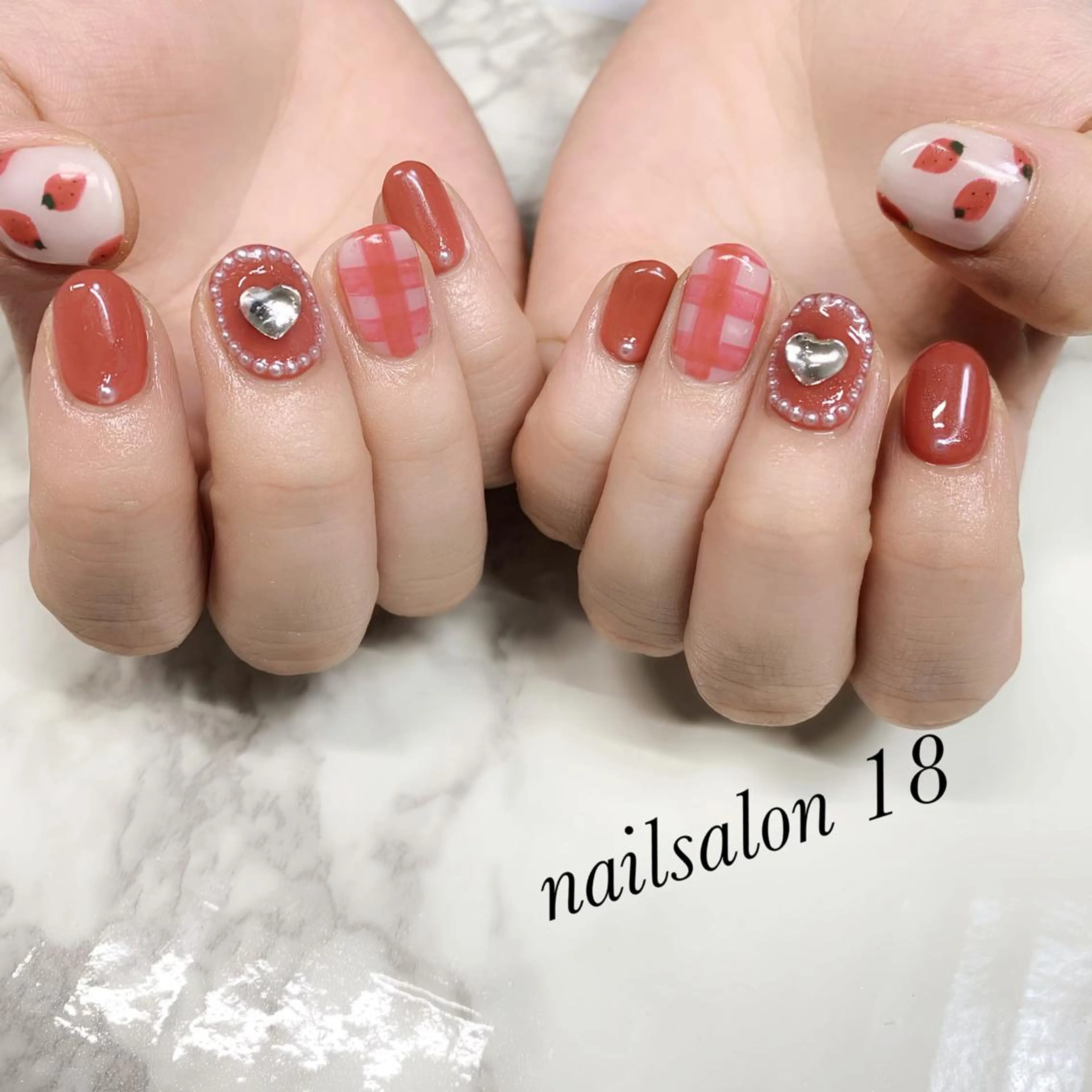 ネイル ハンドネイル nail salon 18.のネイルデザイン