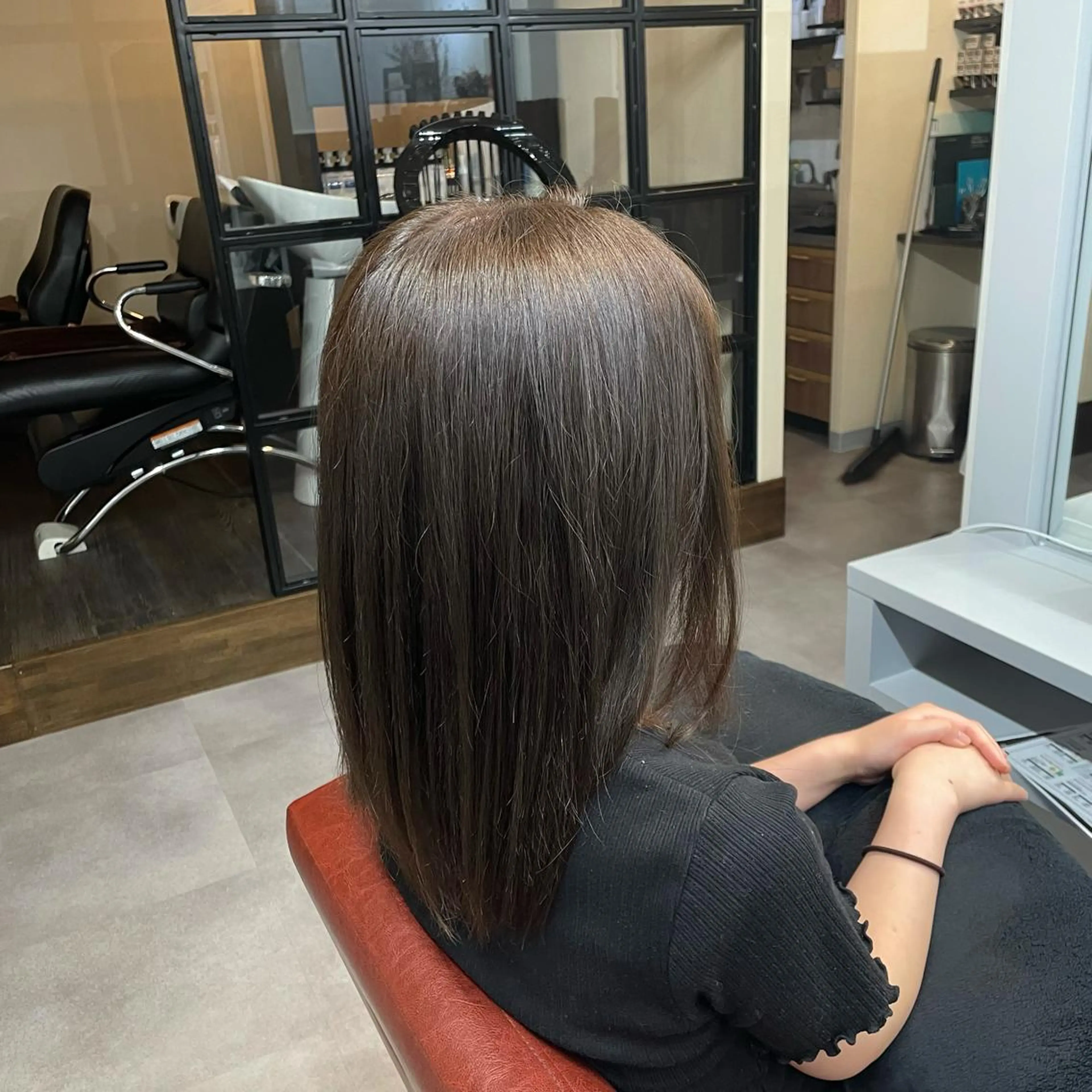 ロング カラー ベージュカラー ブラウンカラー monami 山本華菜のヘアスタイル