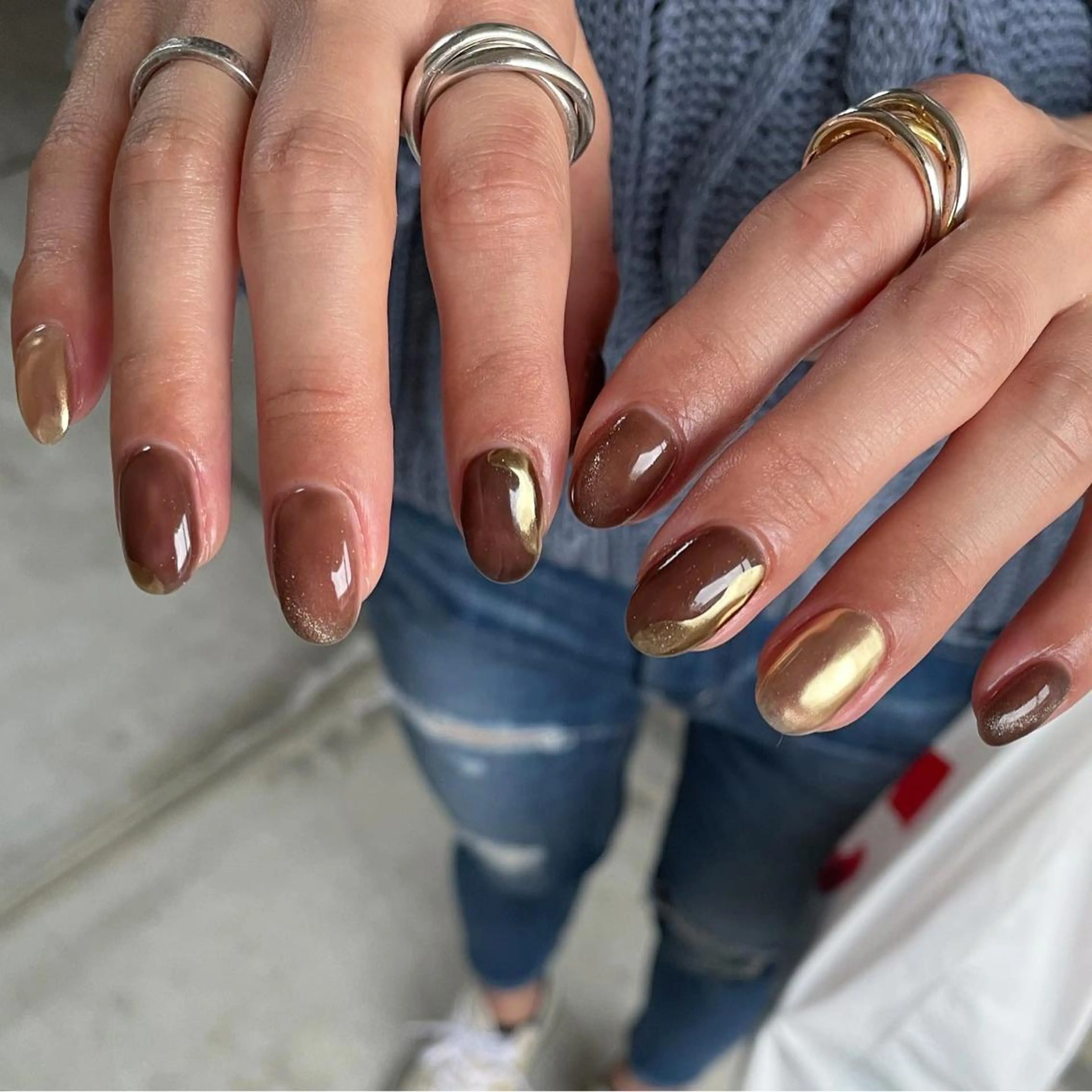 ネイル ブラウン マグネットネイル ニュアンスネイル ハンドネイル ハンドケア lyly.nail所属・lylynail YUUKAのネイルデザイン