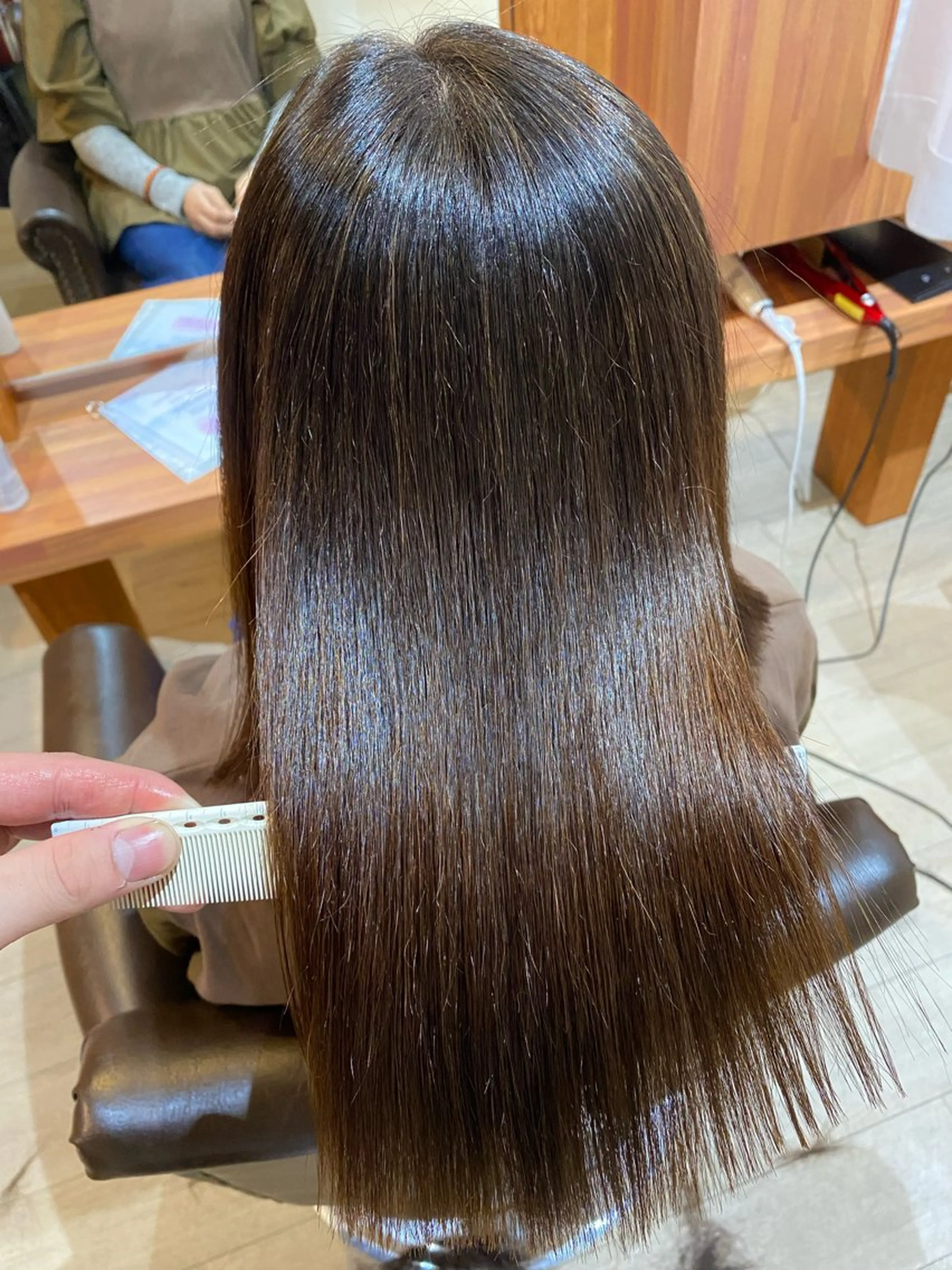 セミロング パーマ 髪質改善 ストレートパーマ カット 縮毛矯正 縮毛矯正とレイヤー カット/杉村凜汰郎のヘアスタイル