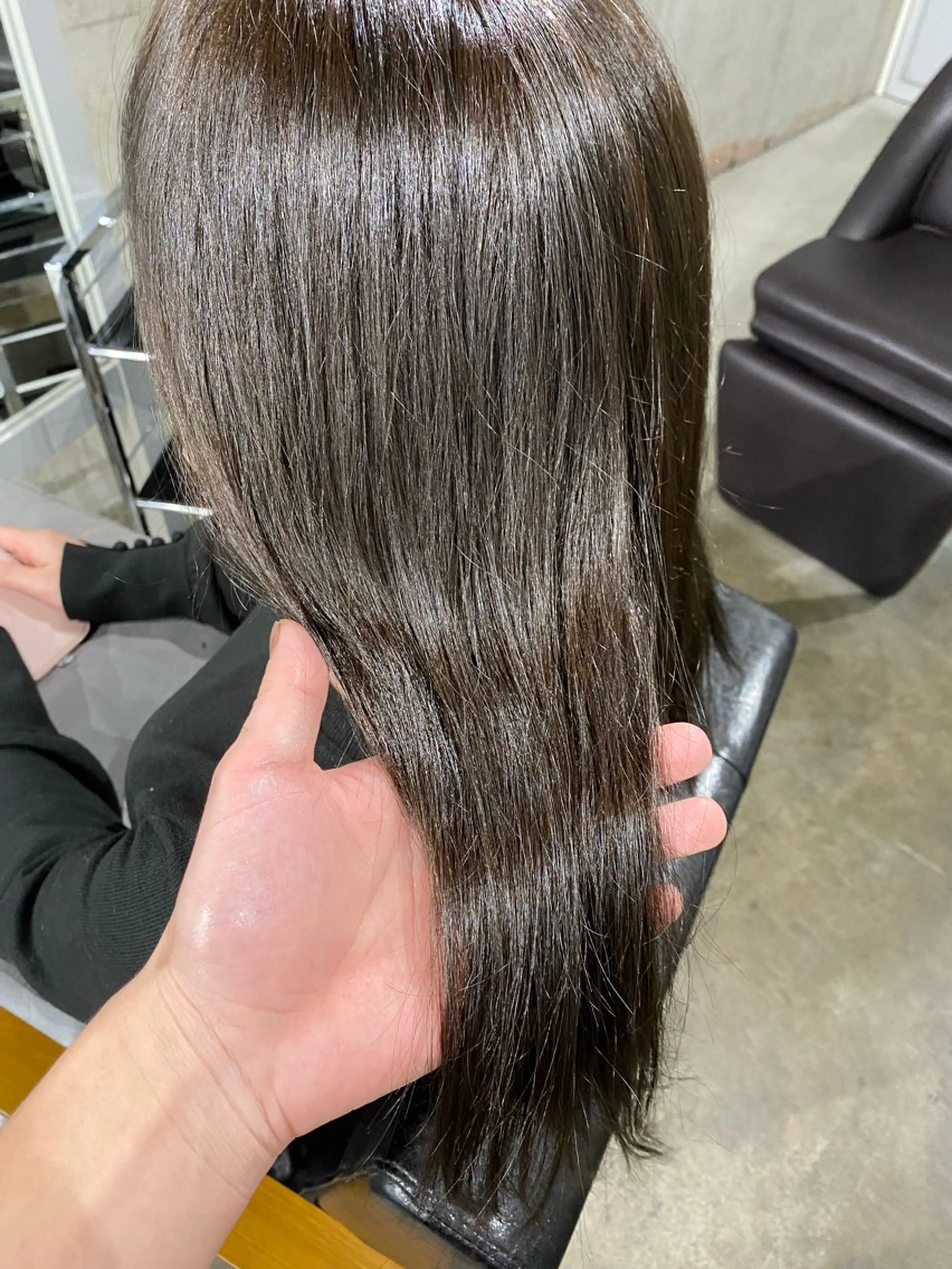 ミディアム ミヤタ フミヤのヘアスタイル