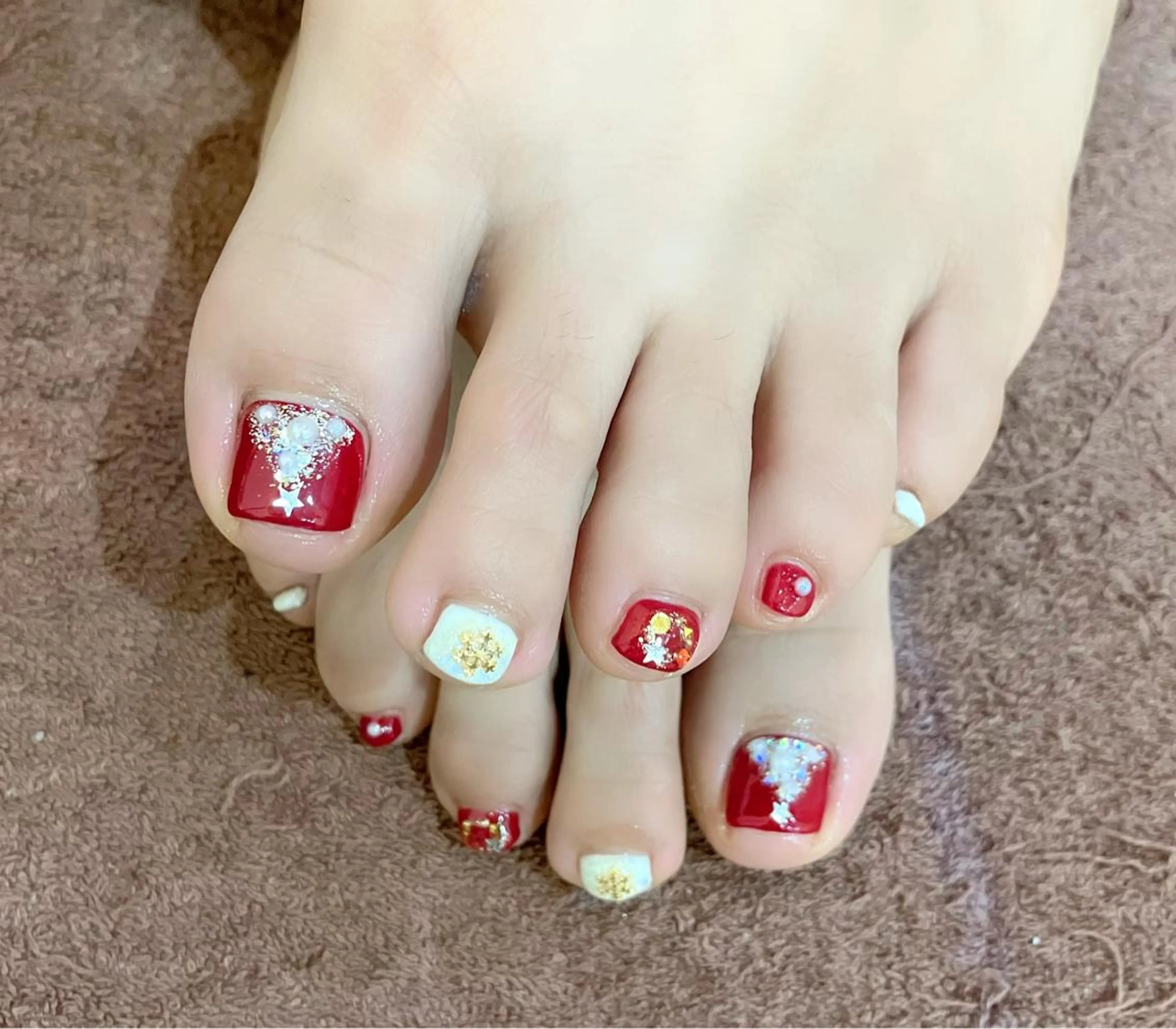 ネイル 🍒当日もOK🍒 𝑳𝑼𝑵𝑨花井のネイルデザイン