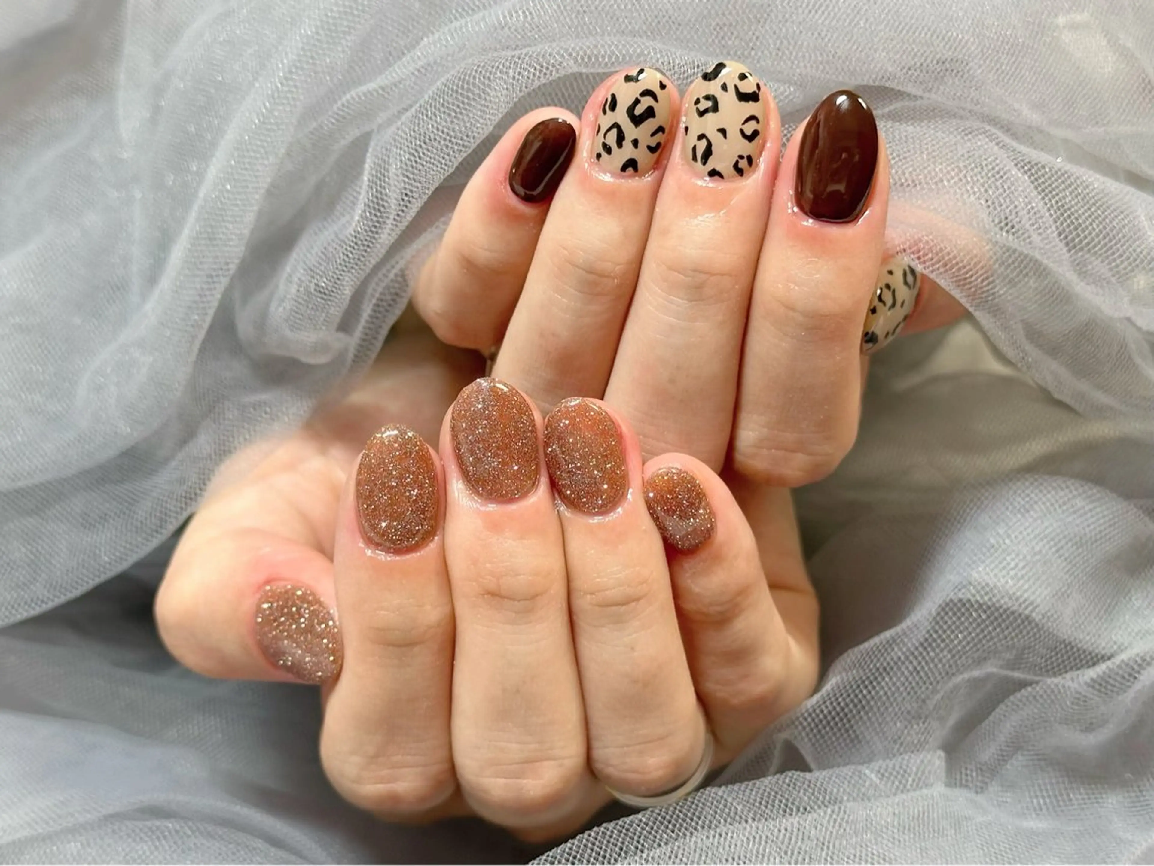 ネイル アニマル柄 フラッシュネイル ラメ(グリッター) ハンドネイル Nail Salon KURELLYのネイルデザイン