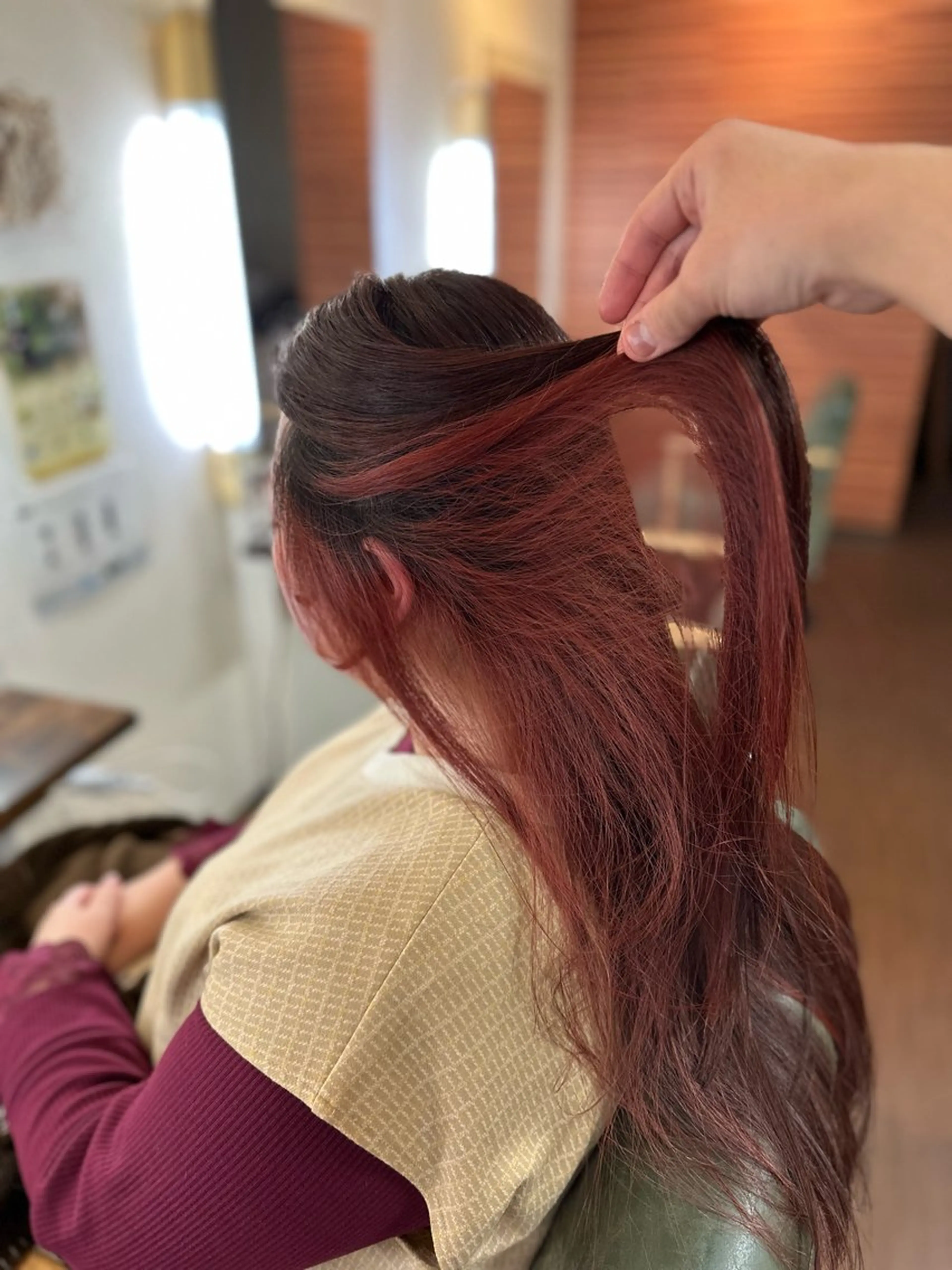 ロング カラー インナーカラー レッドカラー ヘアカラー 大人女性の艶カット カラー/菊池柊真🌟のヘアスタイル