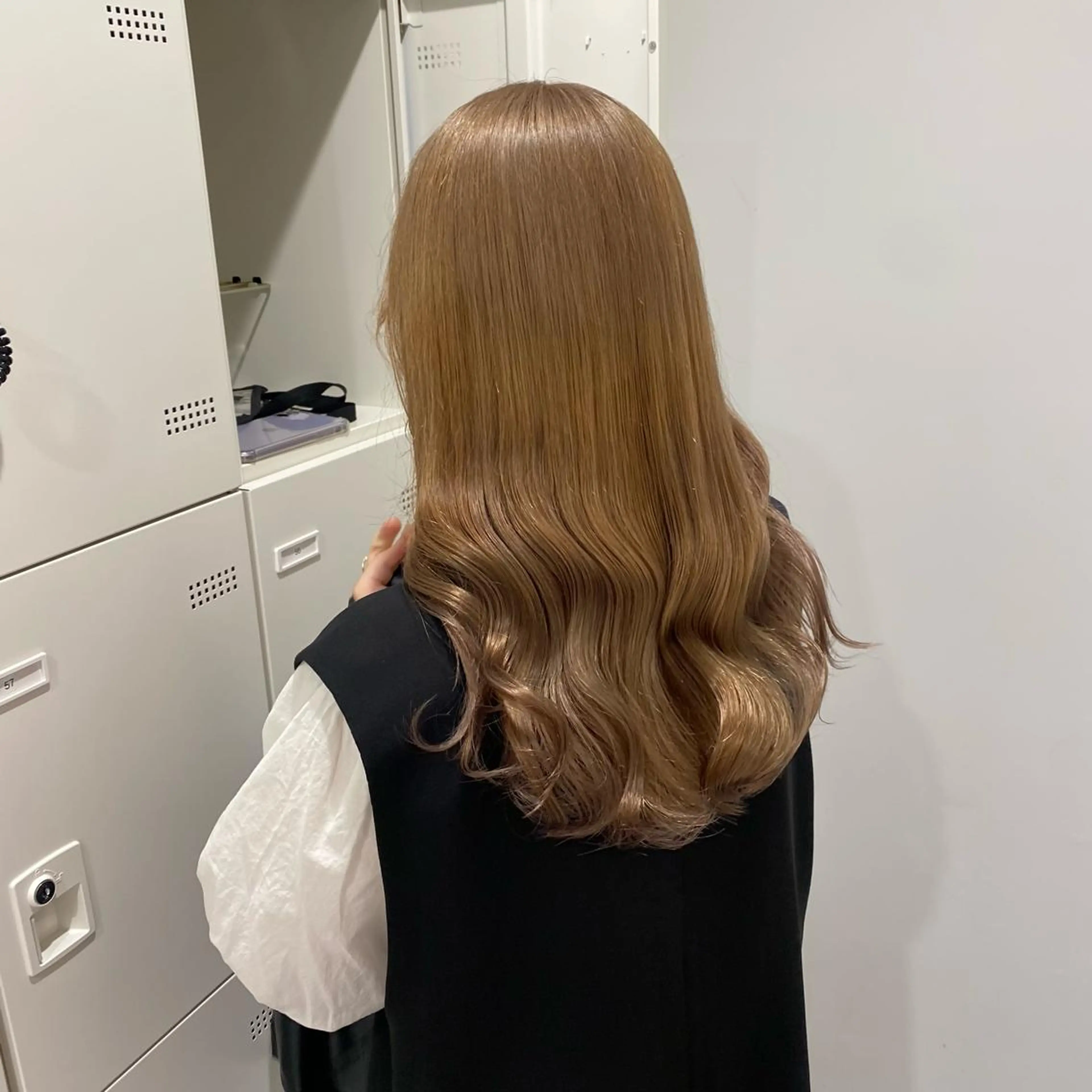 セミロング カラー ヘアアレンジ ヘアカラー トリートメント mai🍑暖色カラー /レイヤー💖のヘアスタイル