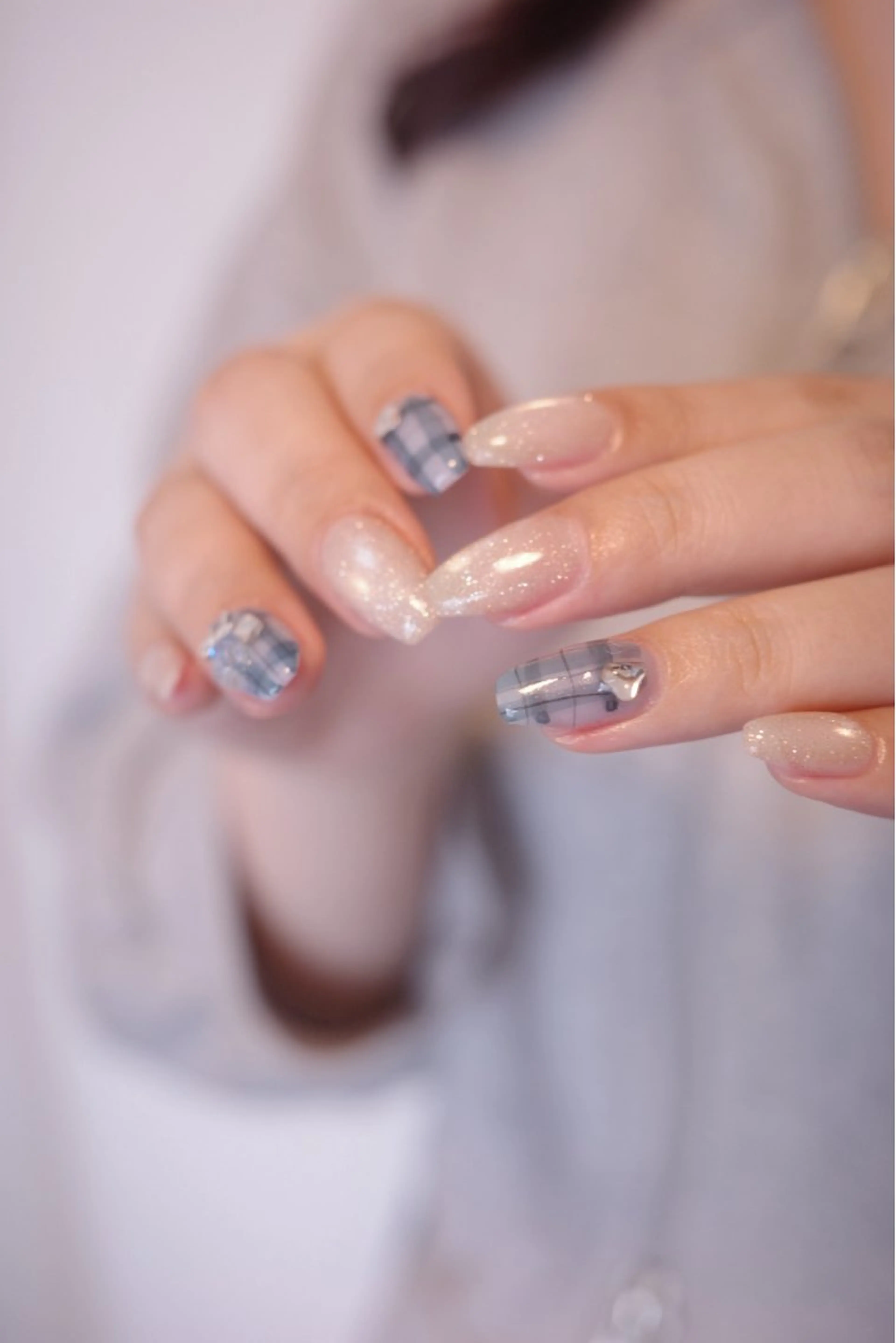 ネイル ハンドネイル Locèlon .のネイルデザイン