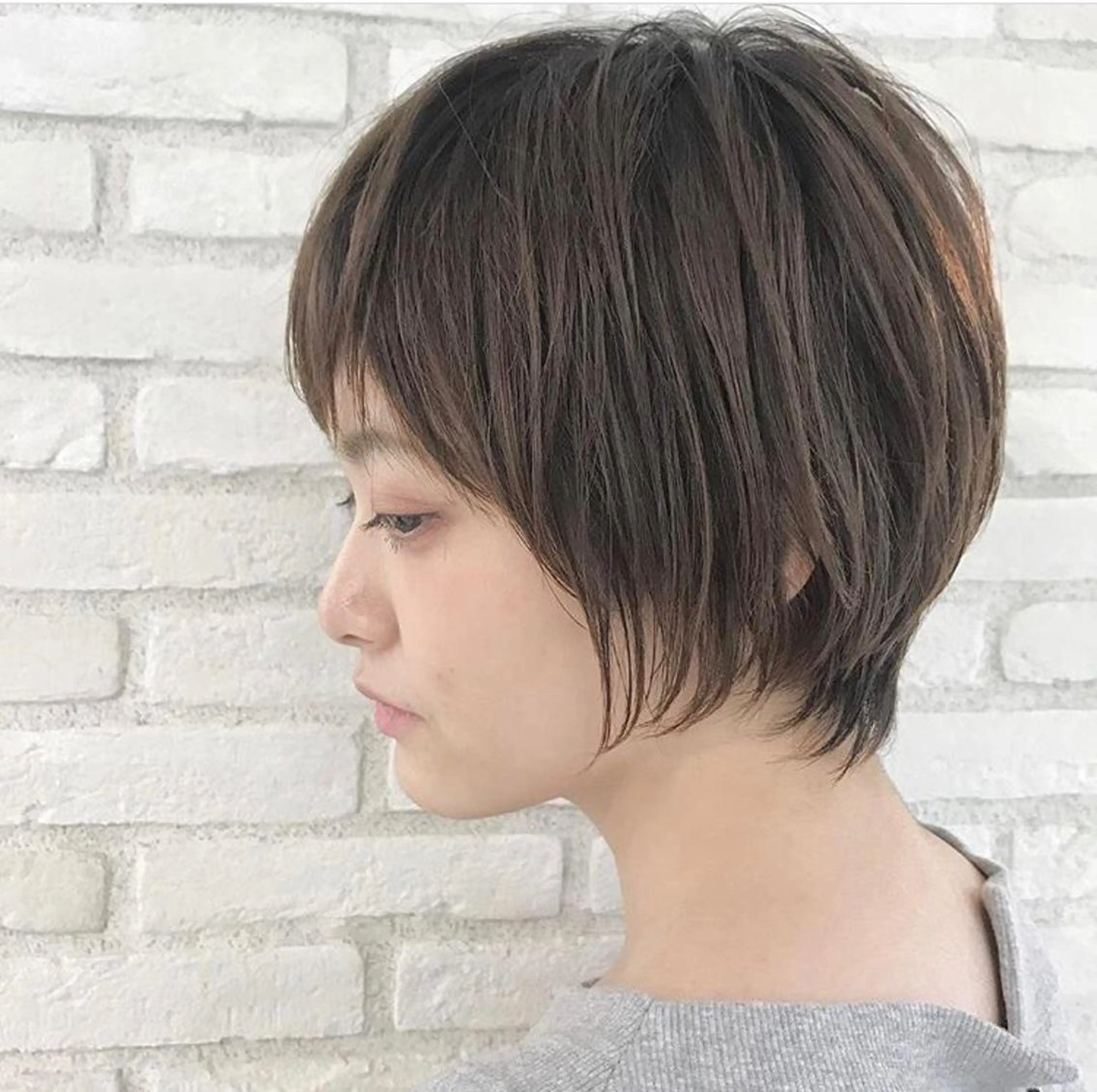 ショート 顔周りカット 伊 杏のヘアスタイル