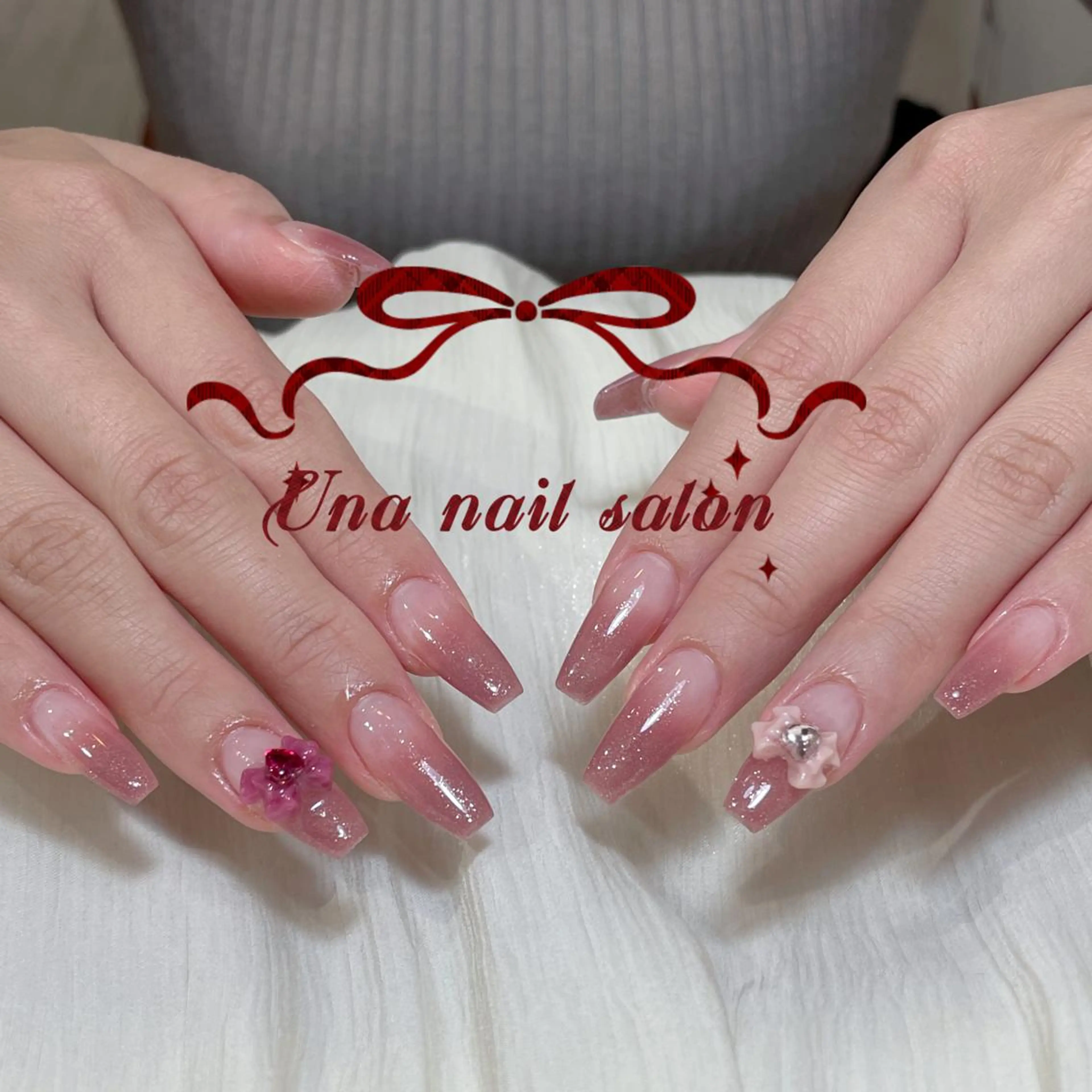 ネイル アートネイル オーロラネイル ガーリー キラキラネイル 韓国ネイル ハンドネイル Una EWAのネイルデザイン