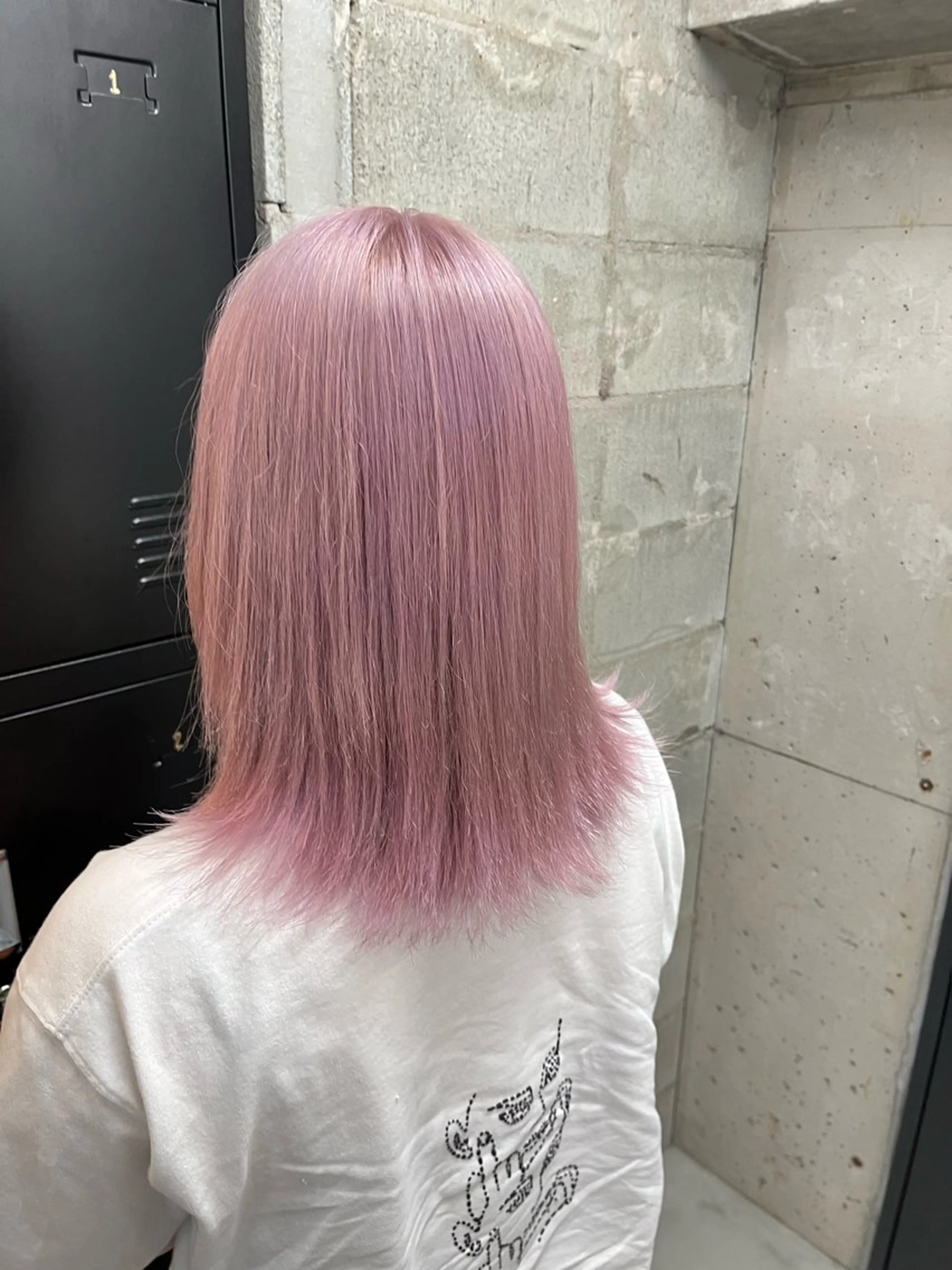 【ハイトーン】根本リタッチブリーチ+ワンカラーの写真