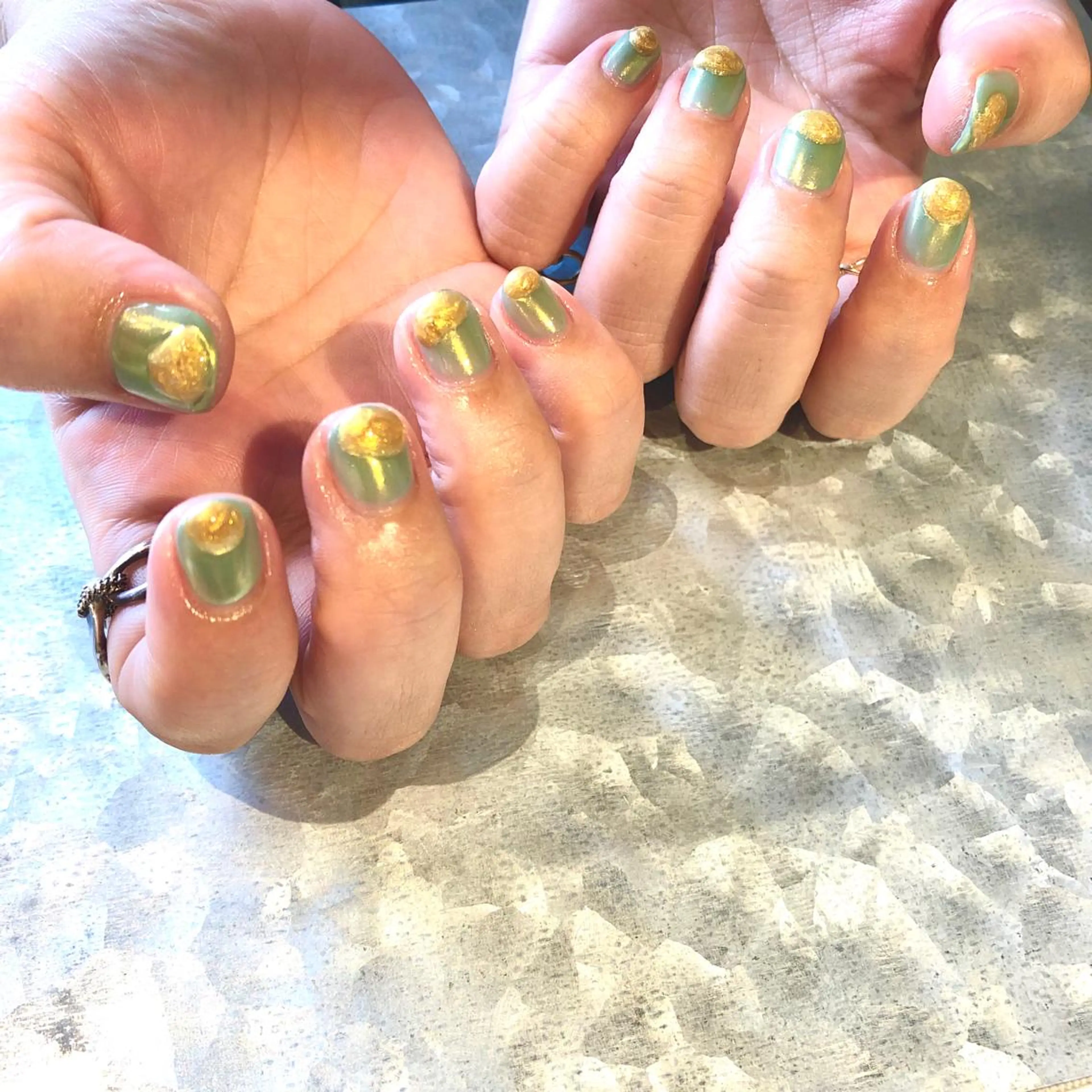 ネイル ミラーネイル ぷっくりネイル TRAM-nail moriizumiのネイルデザイン