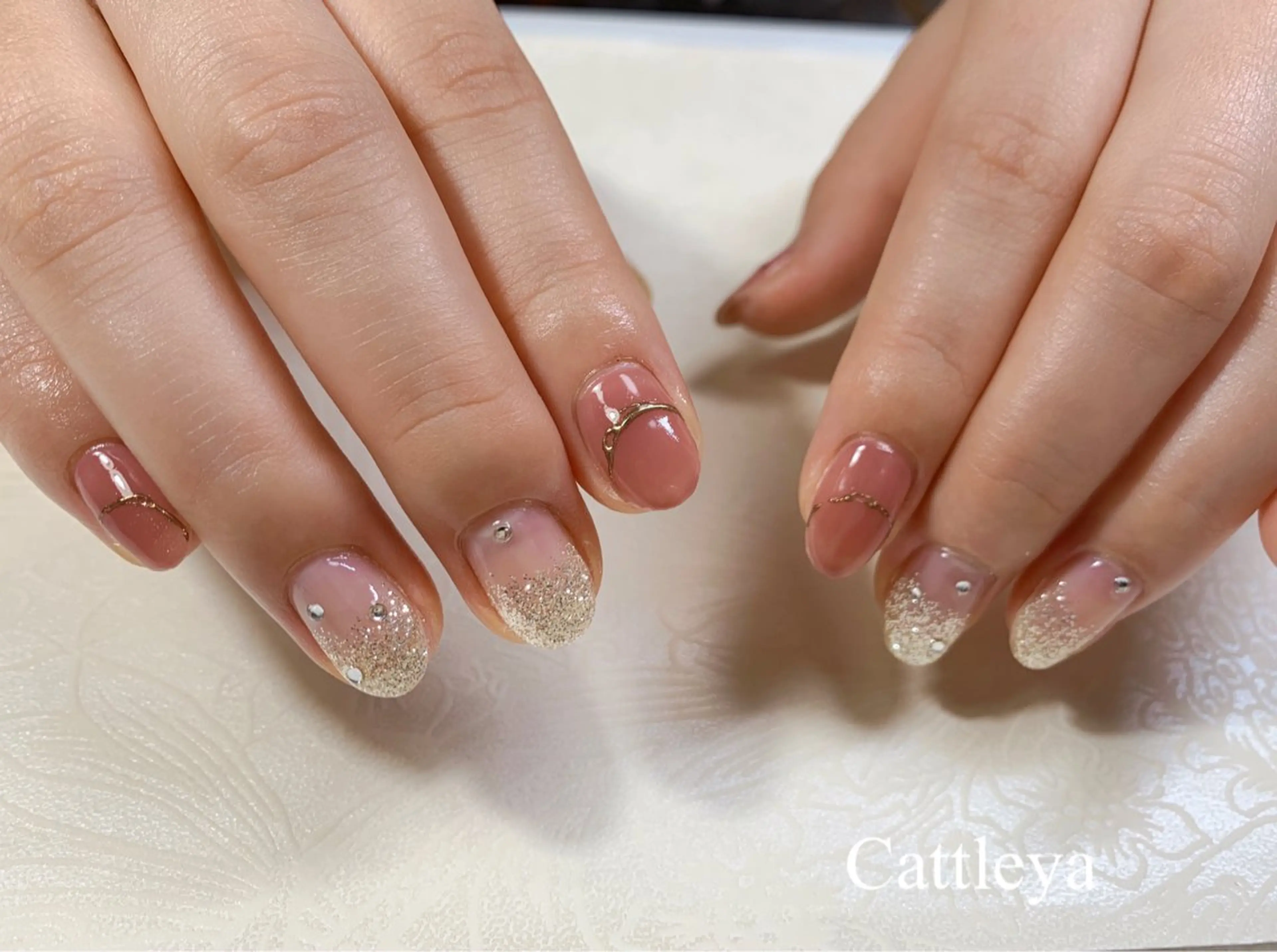 ネイル アートネイル グラデーション キラキラネイル ラメ(グリッター) ラメグラデーション Cattleya カトレアのネイルデザイン