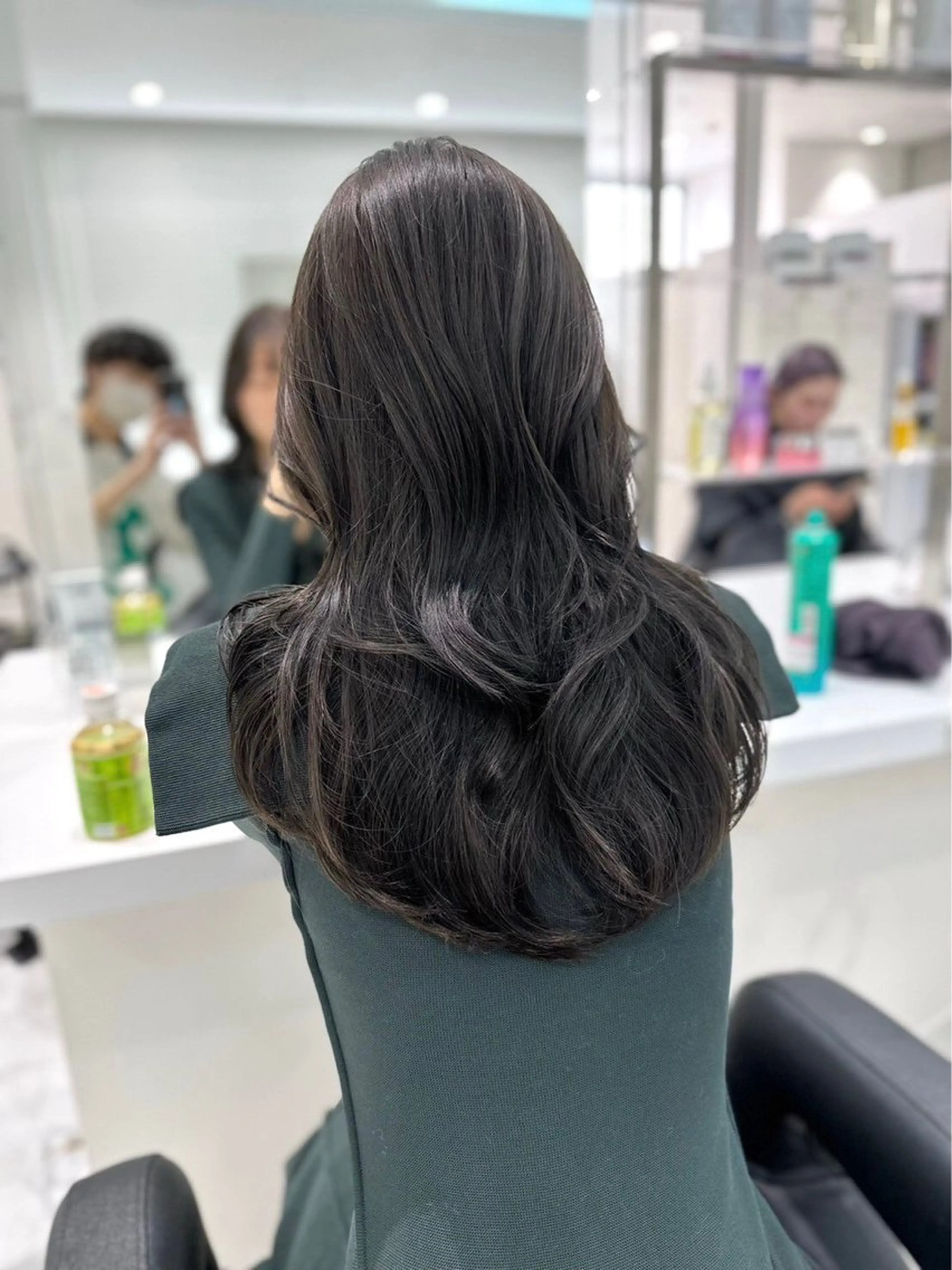 ロング カラー ベージュカラー ブリーチ 透明感カラー ダブルカラー 髪質改善 透明感🤍レイヤー ベージュ‎🤍ピンクのヘアスタイル