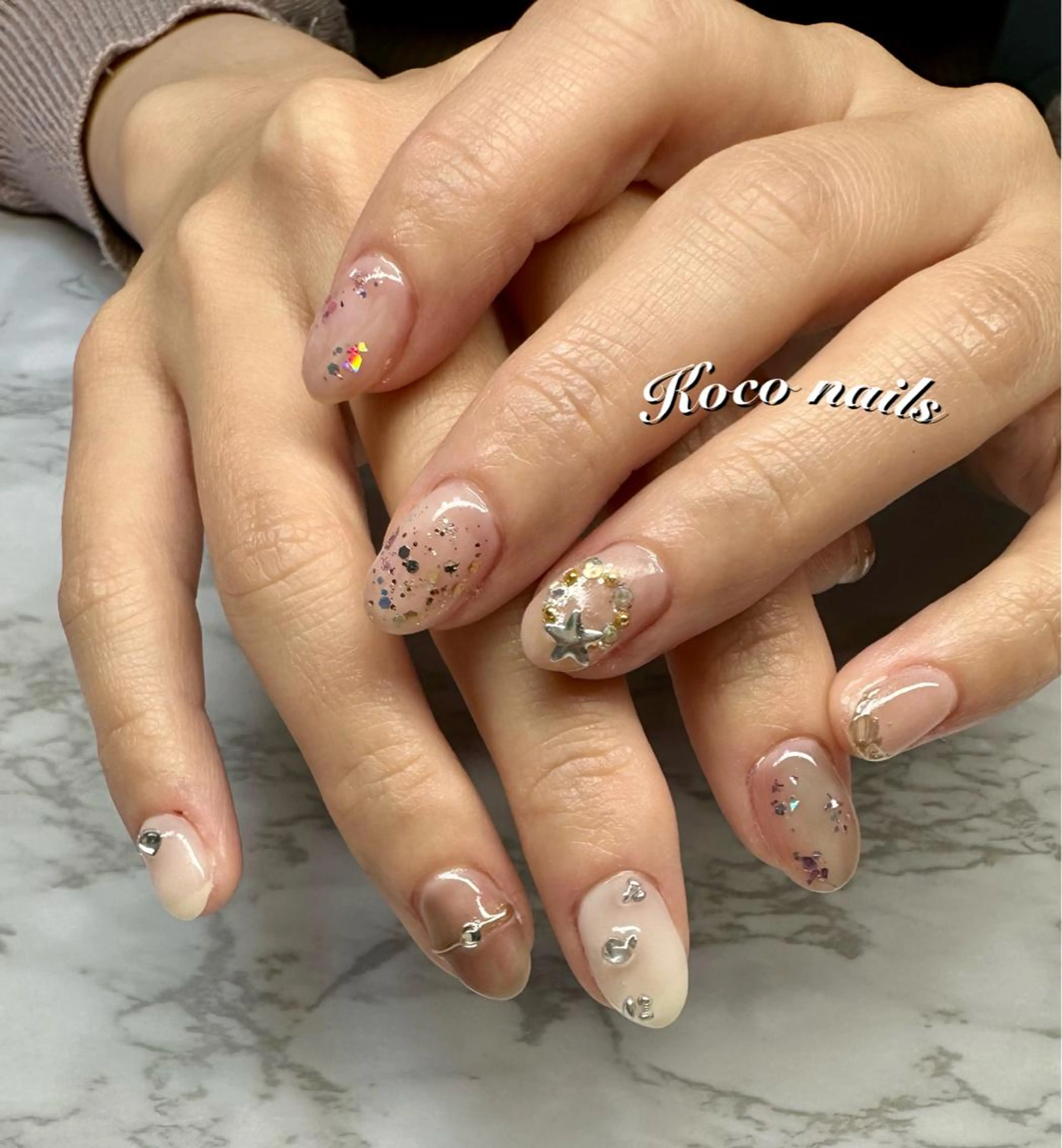 ネイル グラデーション ラメ(グリッター) ラメグラデーション 冬ネイル クリスマス Mai’s nailのネイルデザイン