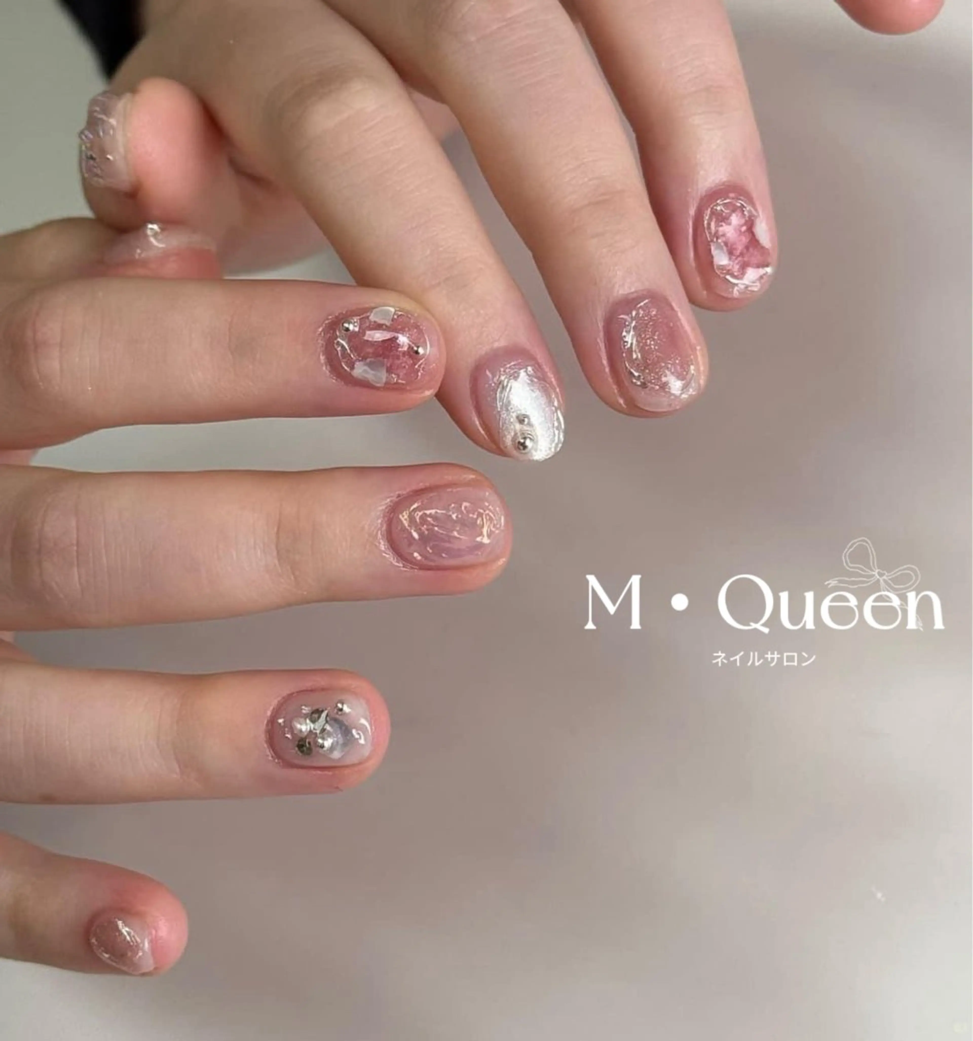 ネイル MQueen ネイルサロンマルのネイルデザイン
