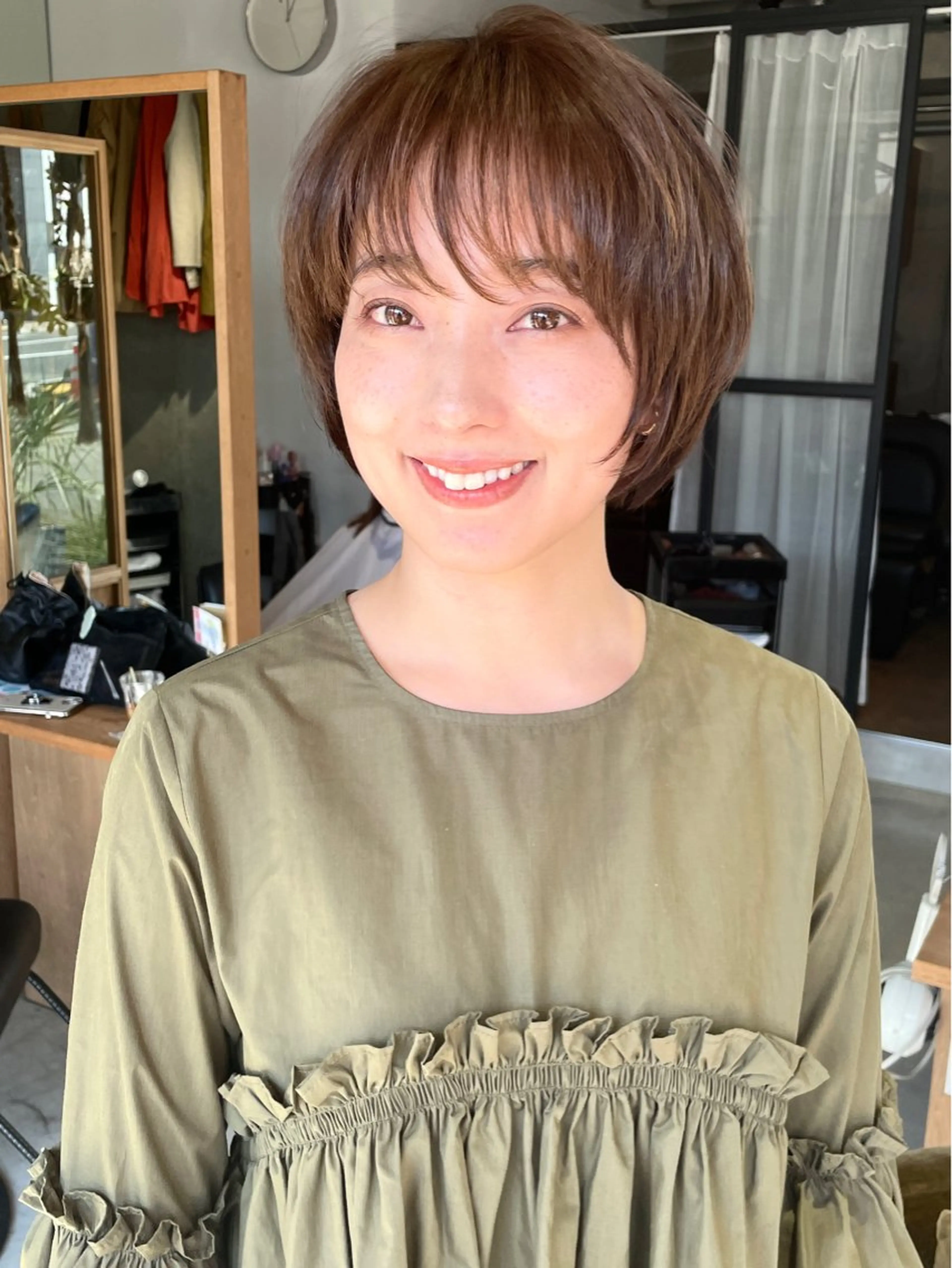 ショート カラー カット ヘアカラー トリートメント FERIA池田 田岡啓佑のヘアスタイル